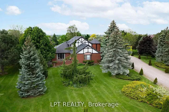 6 Fenton Way, Brampton