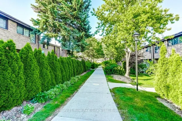 2605 Woodchester Dr #36, Mississauga 2