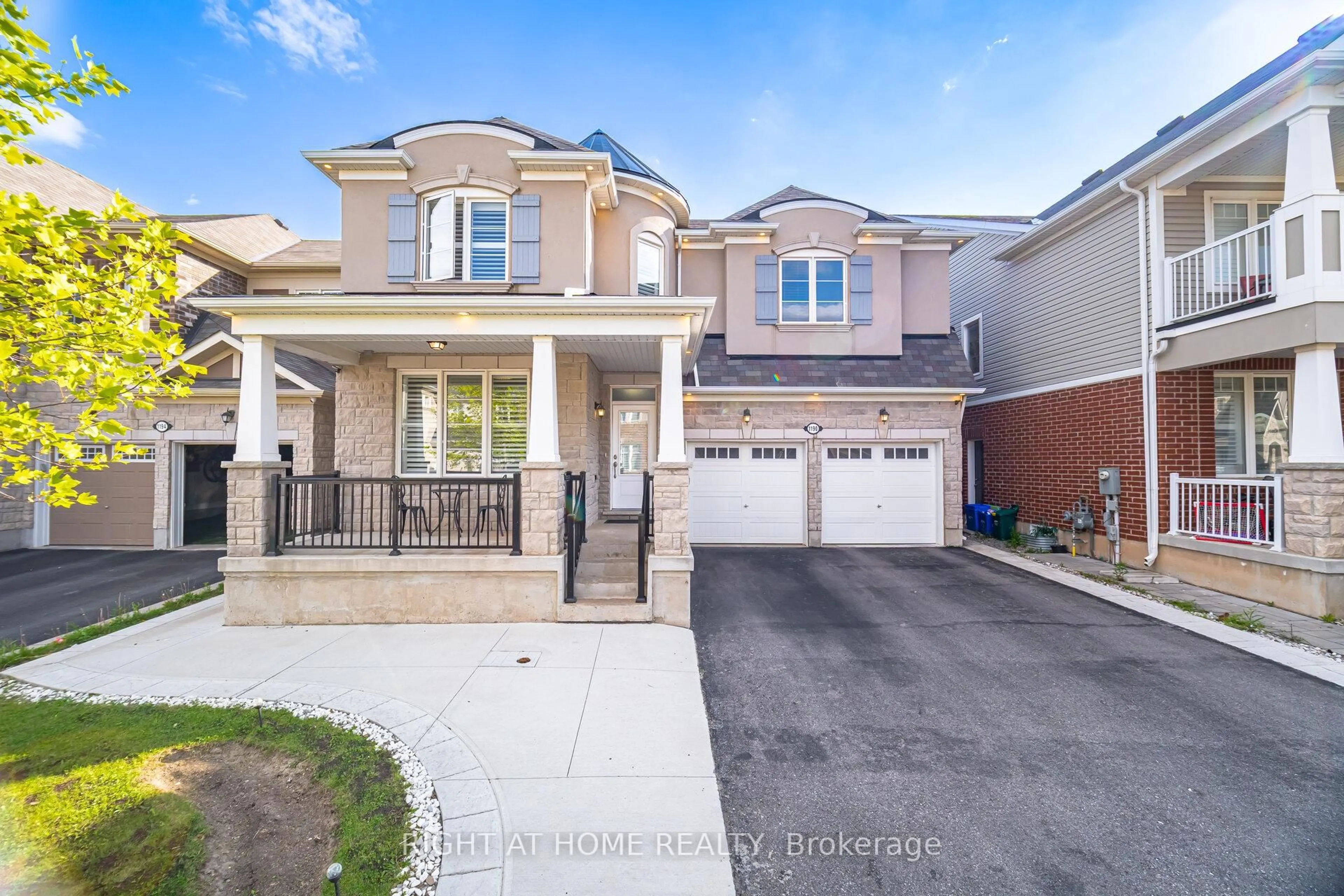 Home with brick exterior material, street for 1190 McEachern Crt, Milton Ontario L9E 1E5
