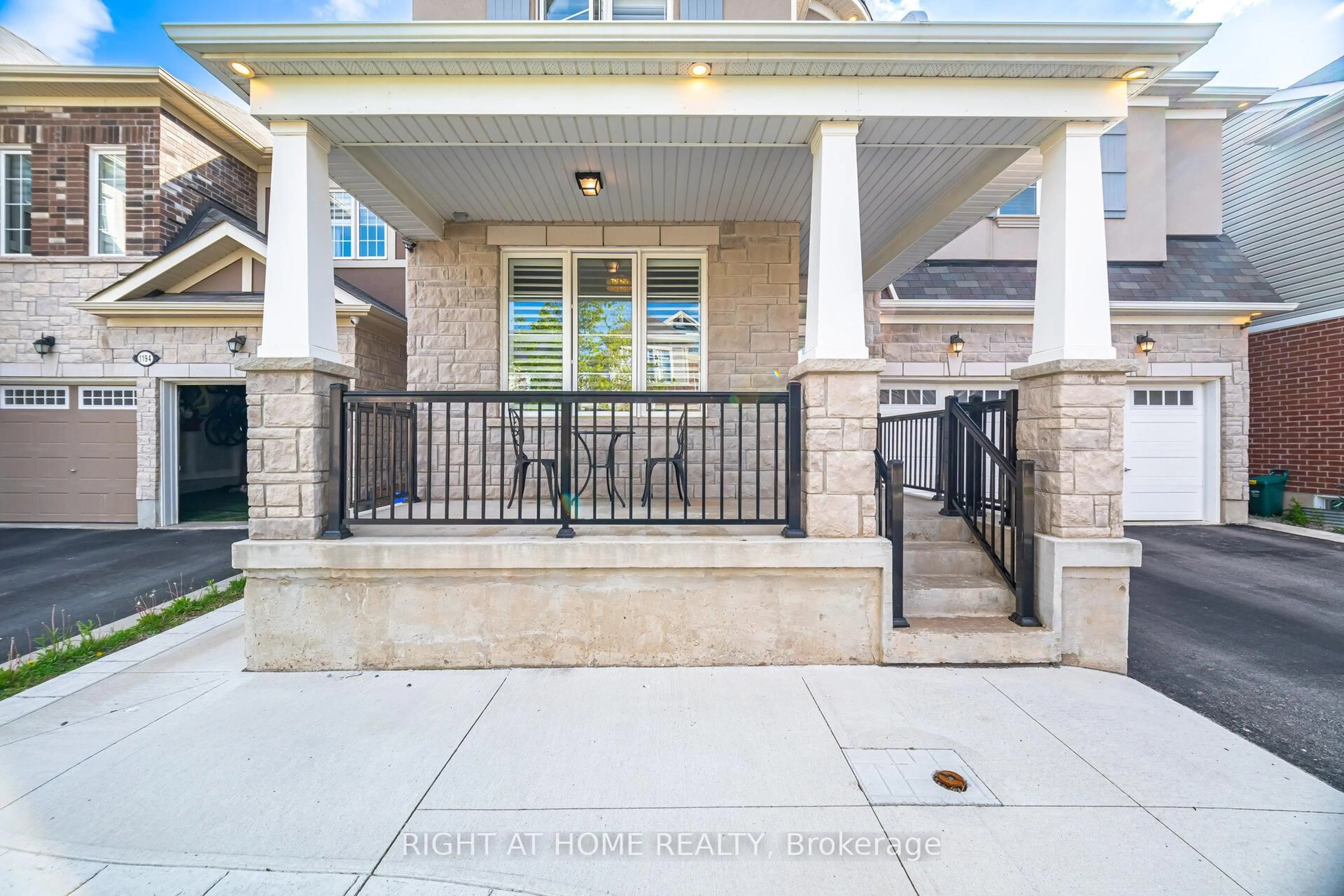 Unknown for 1190 McEachern Crt, Milton Ontario L9E 1E5
