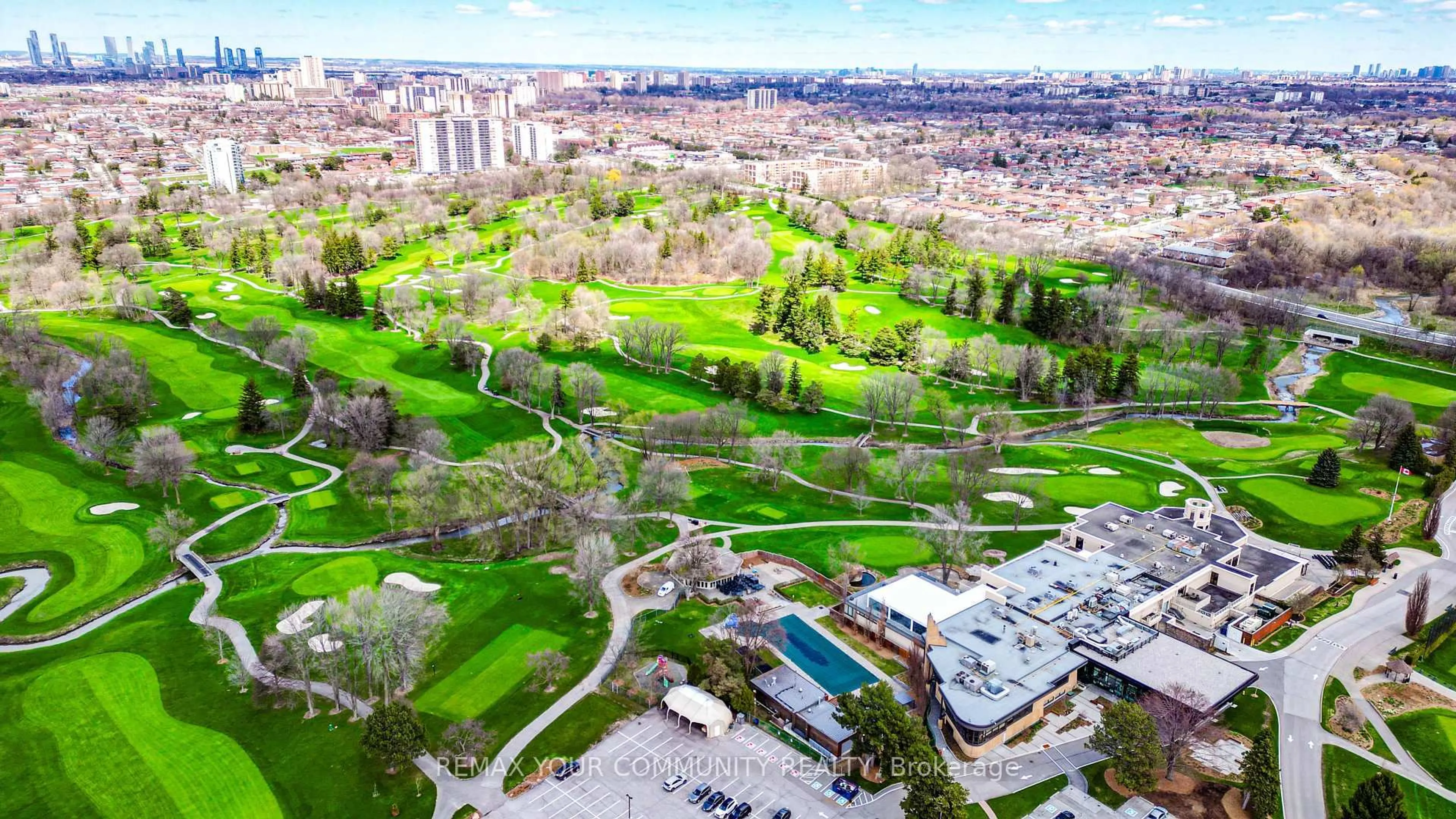 A pic from outside/outdoor area/front of a property/back of a property/a pic from drone, city buildings view from balcony for 26 Ted Wray Circ, Toronto Ontario M3L 0G5
