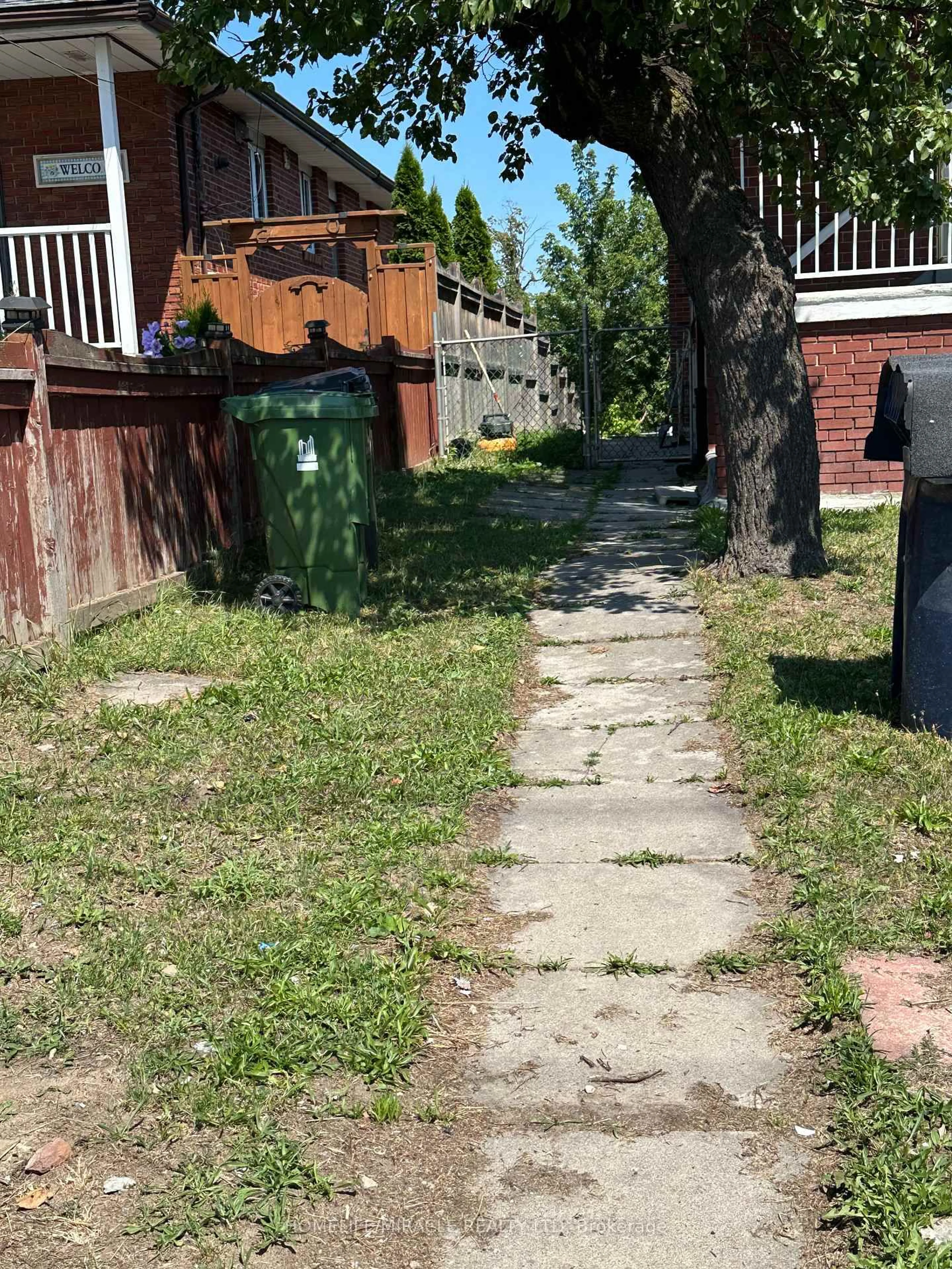 Unknown for 2931 Islington Ave, Toronto Ontario M9L 2K3