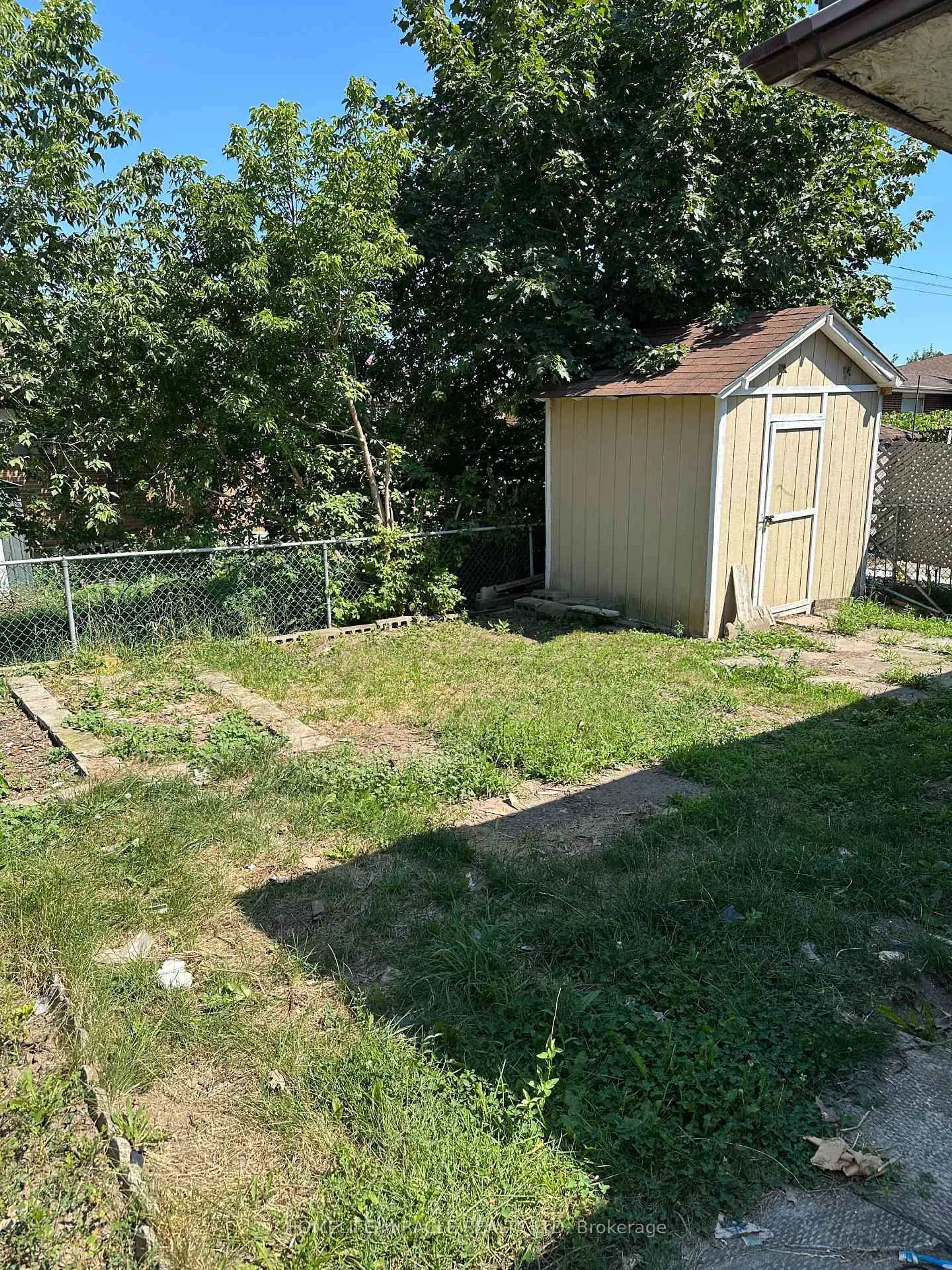 Shed for 2931 Islington Ave, Toronto Ontario M9L 2K3