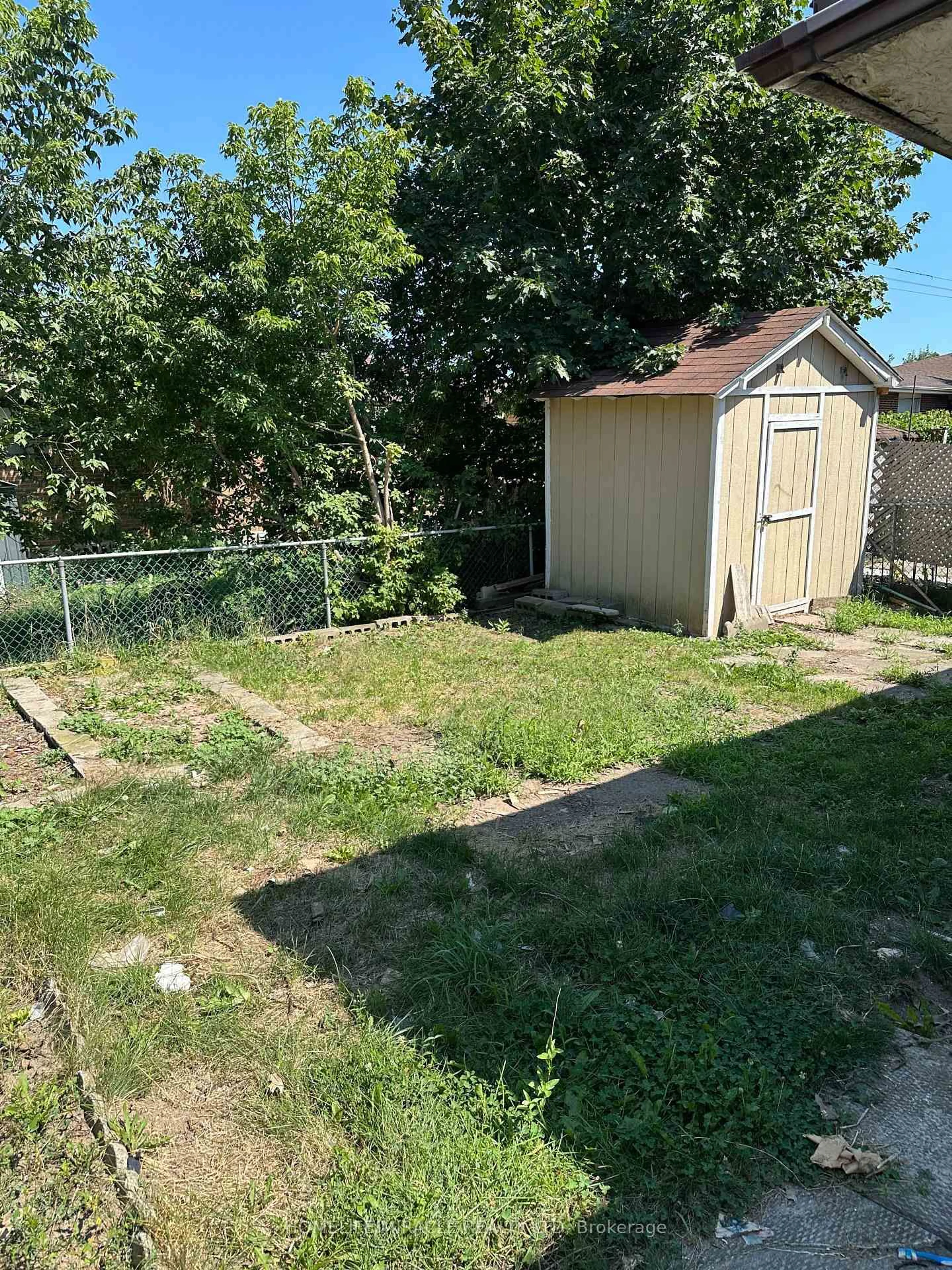 Shed for 2931 Islington Ave, Toronto Ontario M9L 2K3