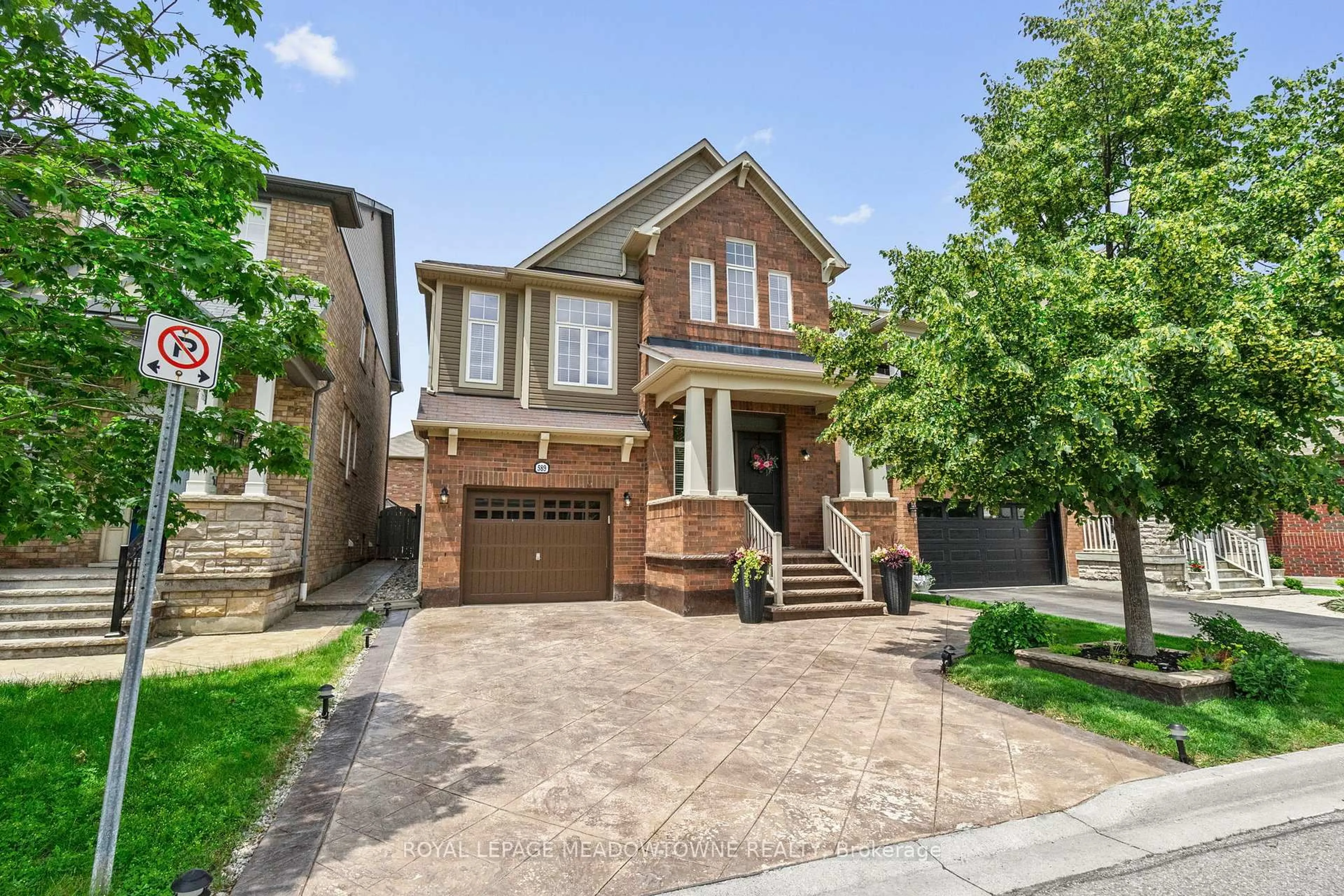 Home with brick exterior material, street for 589 Bartleman Terr, Milton Ontario L9T 6Z4