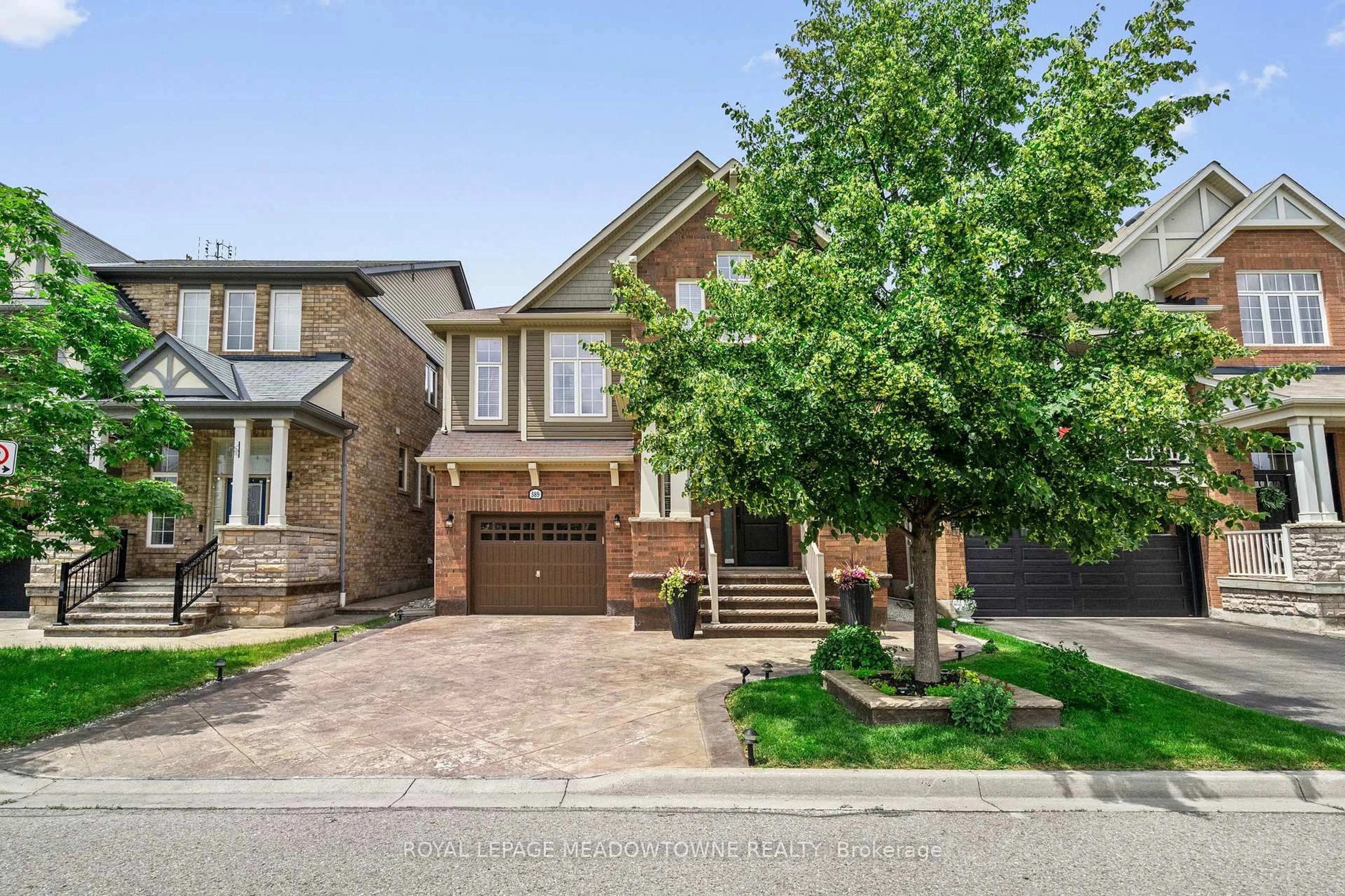 Home with brick exterior material, street for 589 Bartleman Terr, Milton Ontario L9T 6Z4