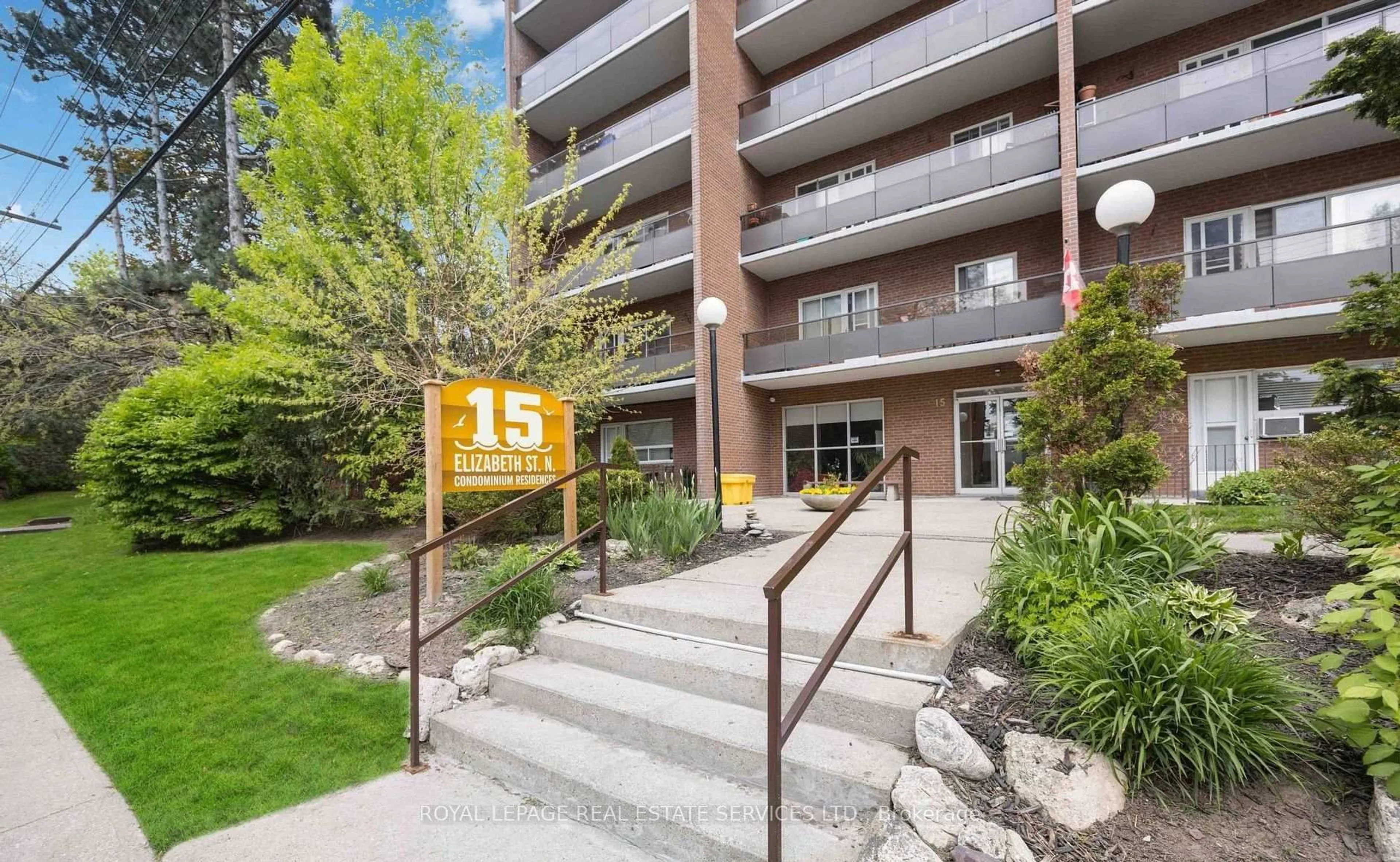 Unknown for 15 Elizabeth St #203, Mississauga Ontario L5G 2Z3