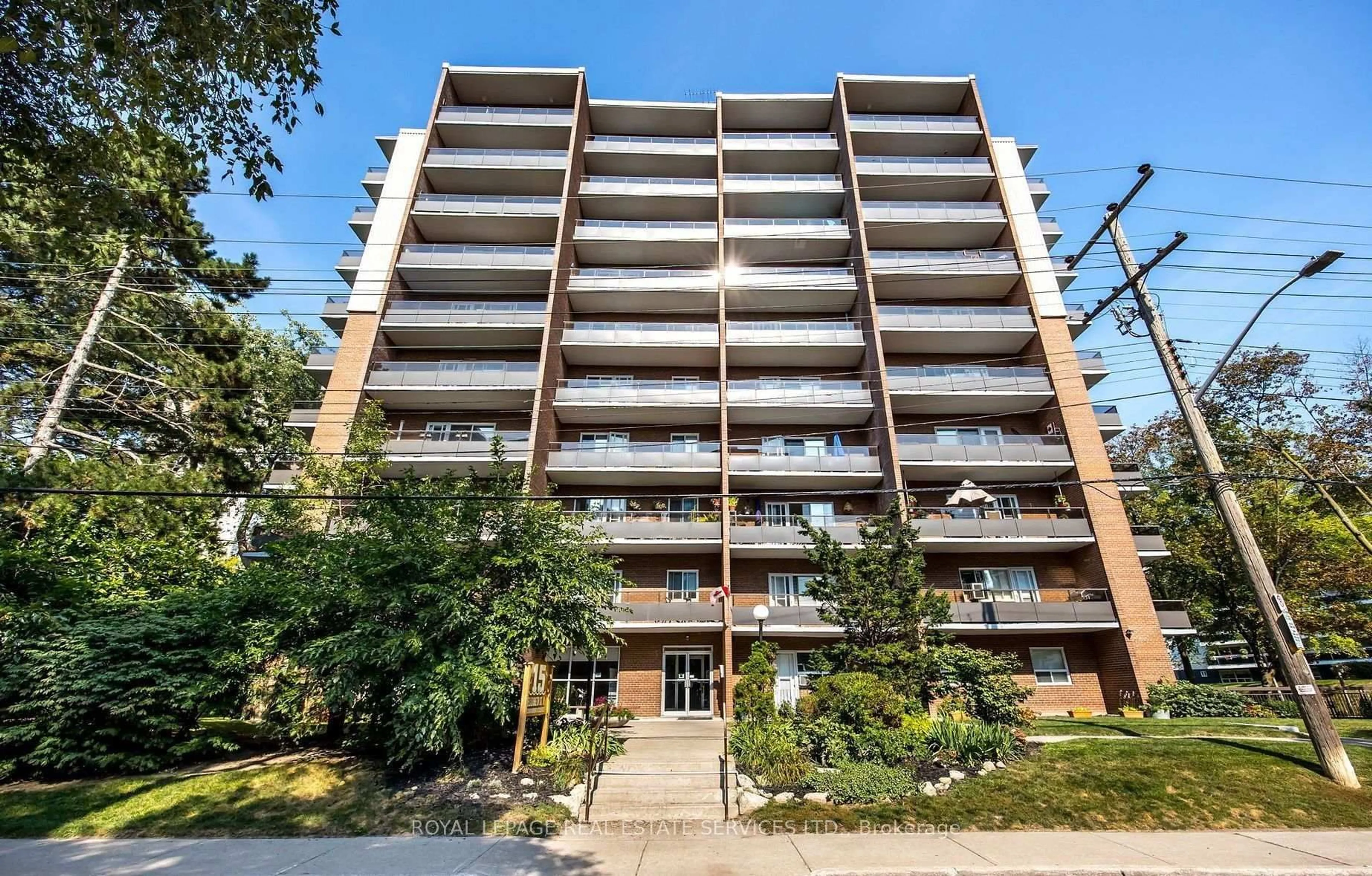 Unknown for 15 Elizabeth St #203, Mississauga Ontario L5G 2Z3