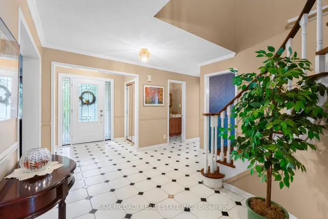 1077 Saginaw Cres, Mississauga 4