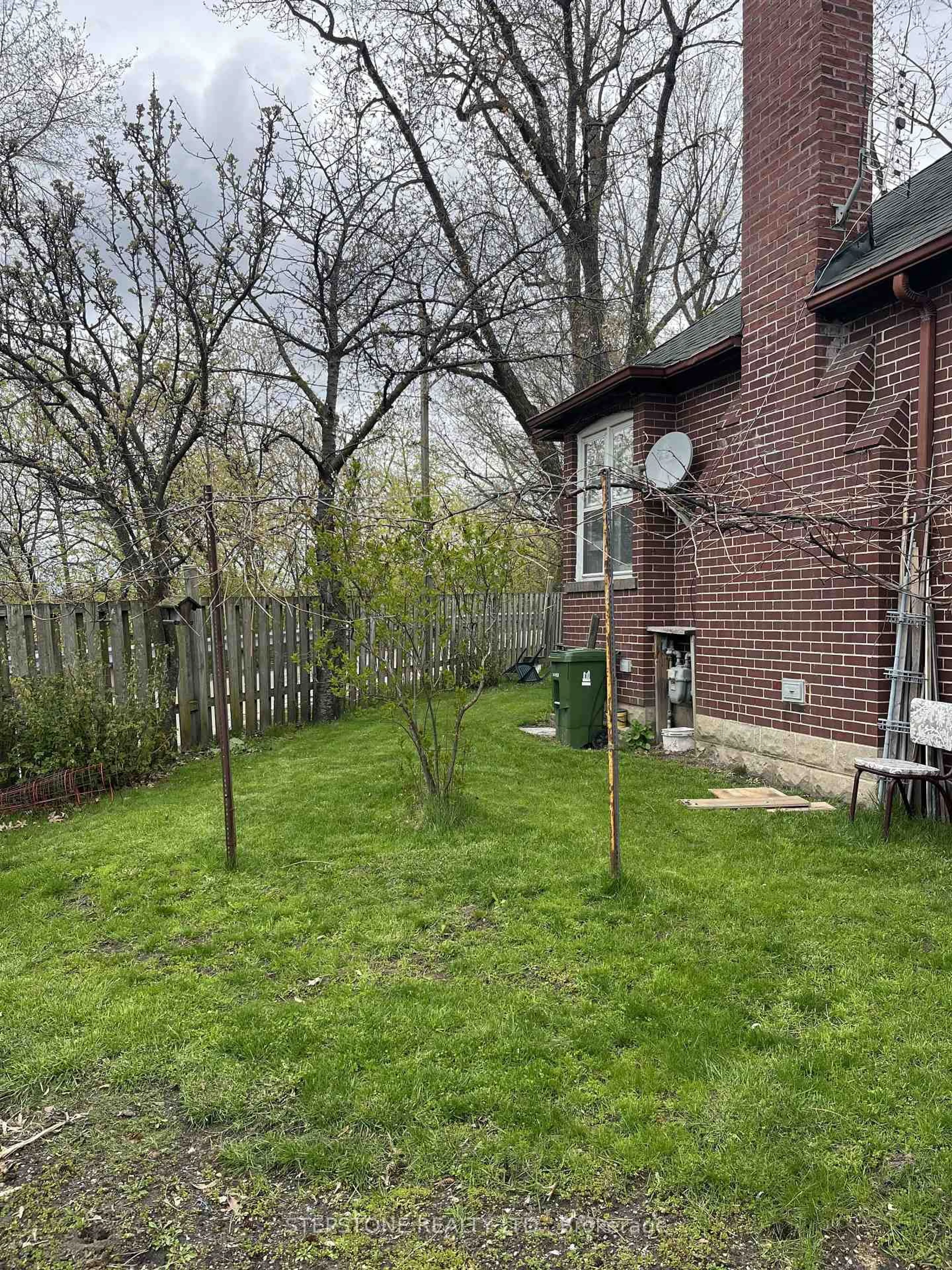 Unknown for 40 Glenvalley Dr, Toronto Ontario M6M 4V9