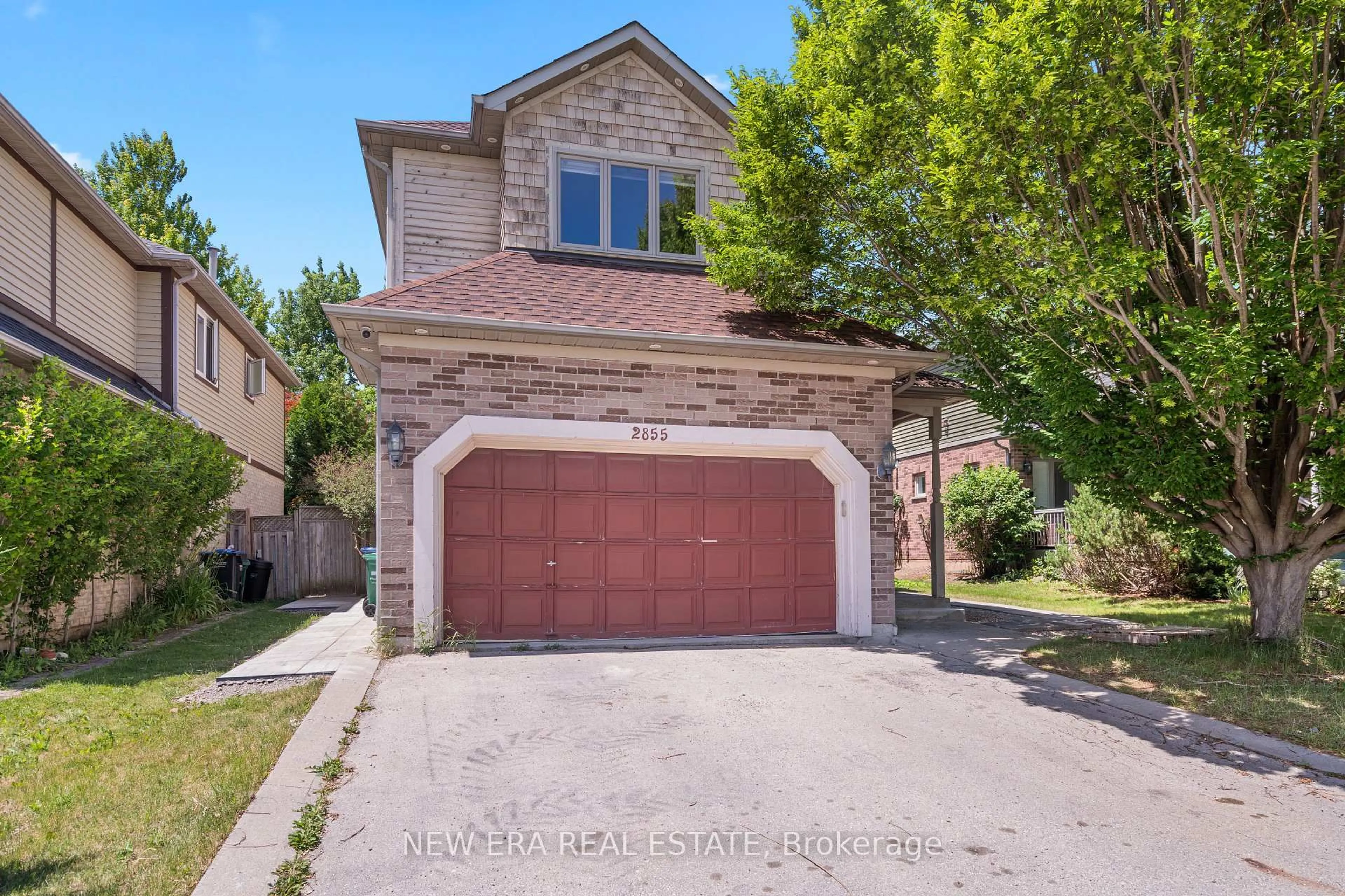 Home with brick exterior material, street for 2855 Duncairn Dr, Mississauga Ontario L5M 5V2