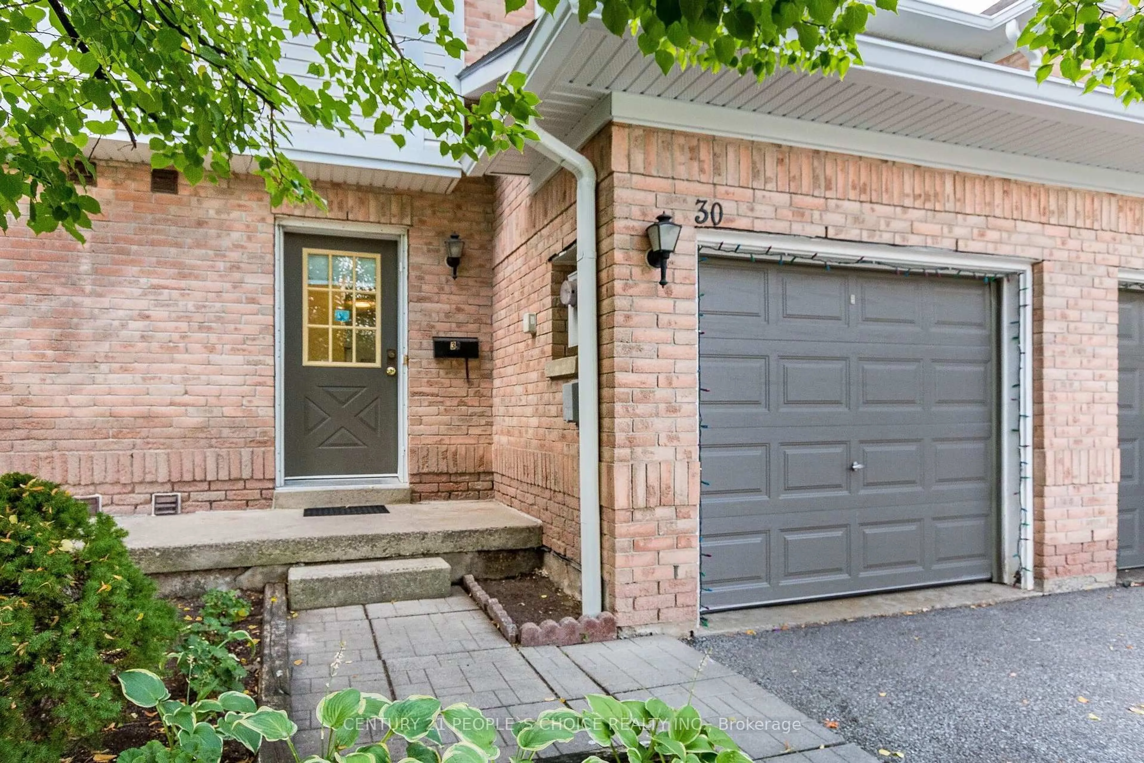 Home with brick exterior material, street for 30 Brisbane Crt, Brampton Ontario L6R 1V4