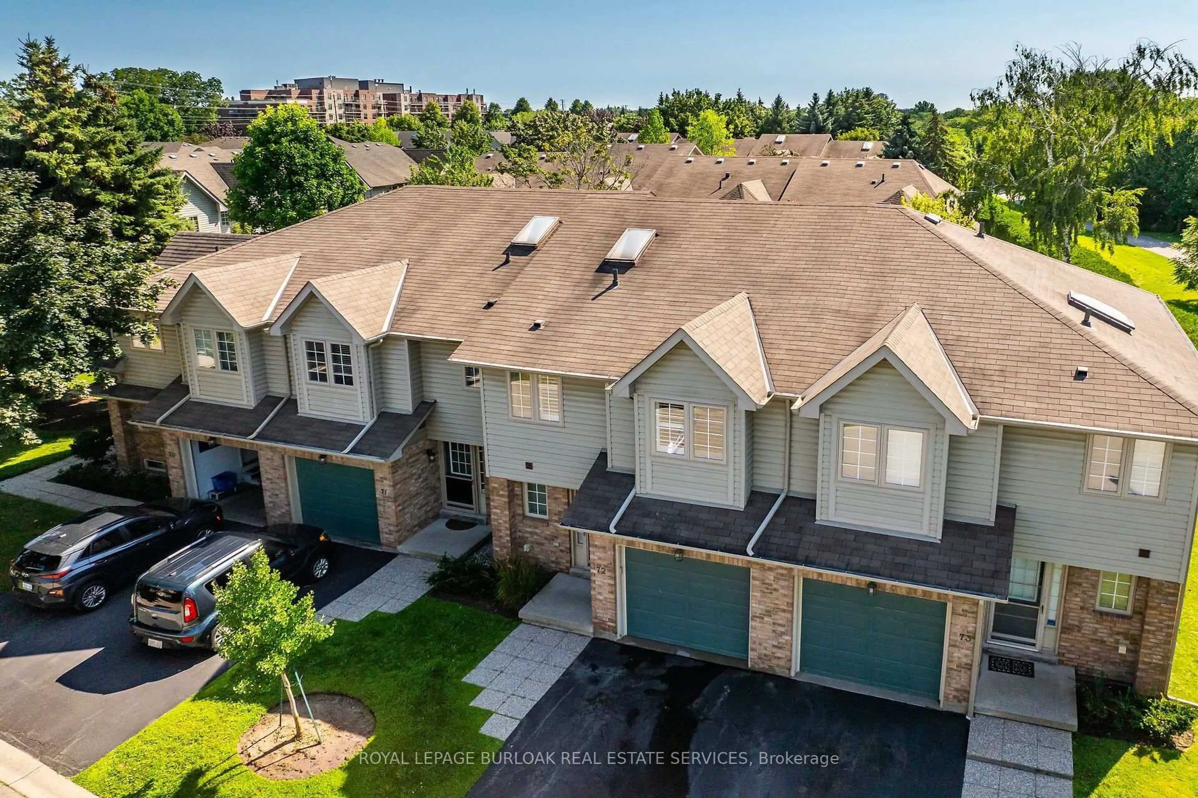 A pic from outside/outdoor area/front of a property/back of a property/a pic from drone, unknown for 3333 New St #72, Burlington Ontario L7N 1N1