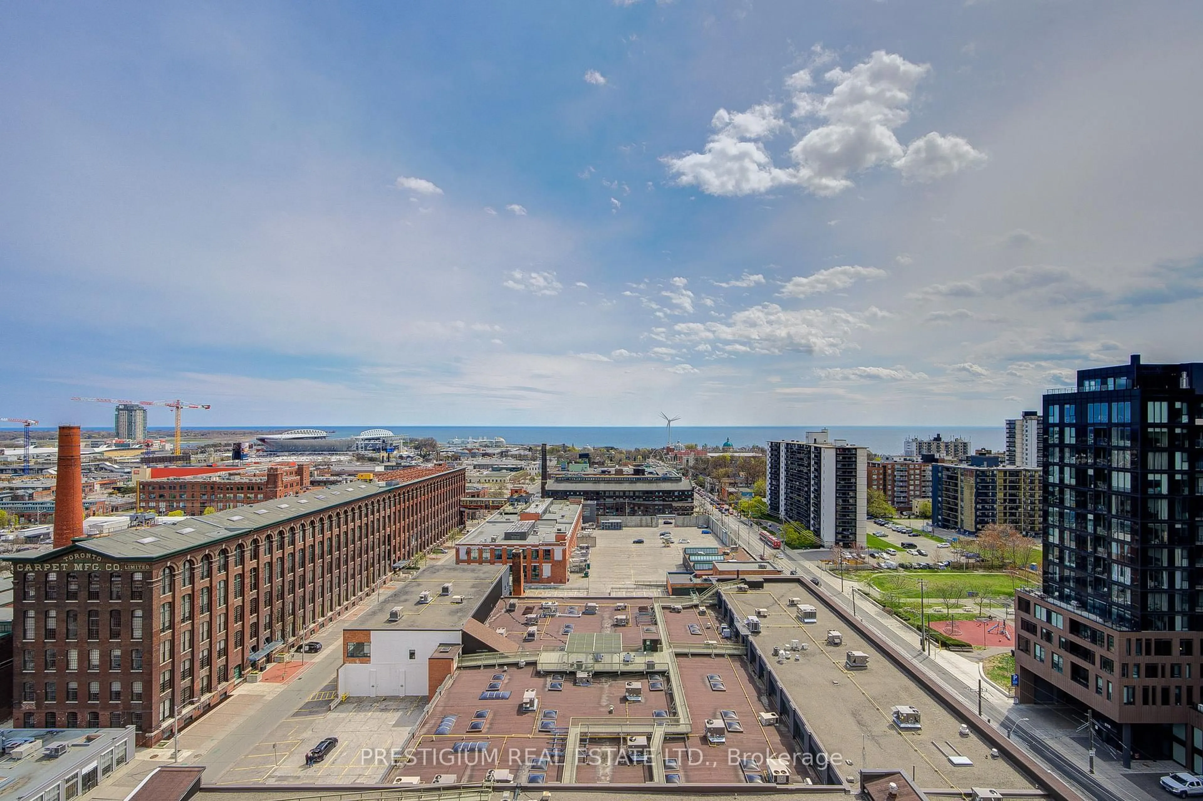 A pic from outside/outdoor area/front of a property/back of a property/a pic from drone, city buildings view from balcony for 285 Dufferin St #1311, Toronto Ontario M6K 0J2