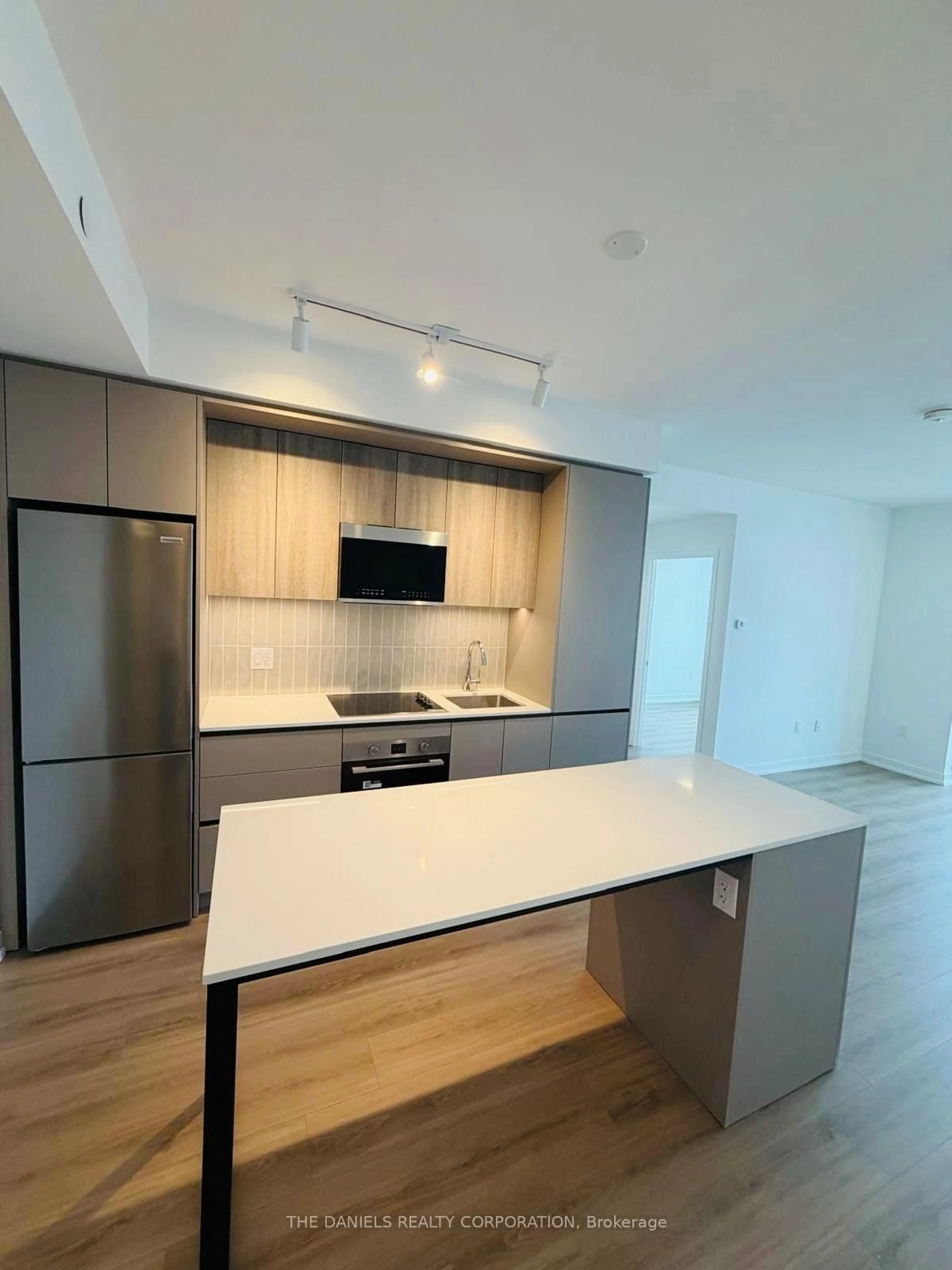 Unknown for 2485 Eglinton Ave #1409, Mississauga Ontario L5M 2T1
