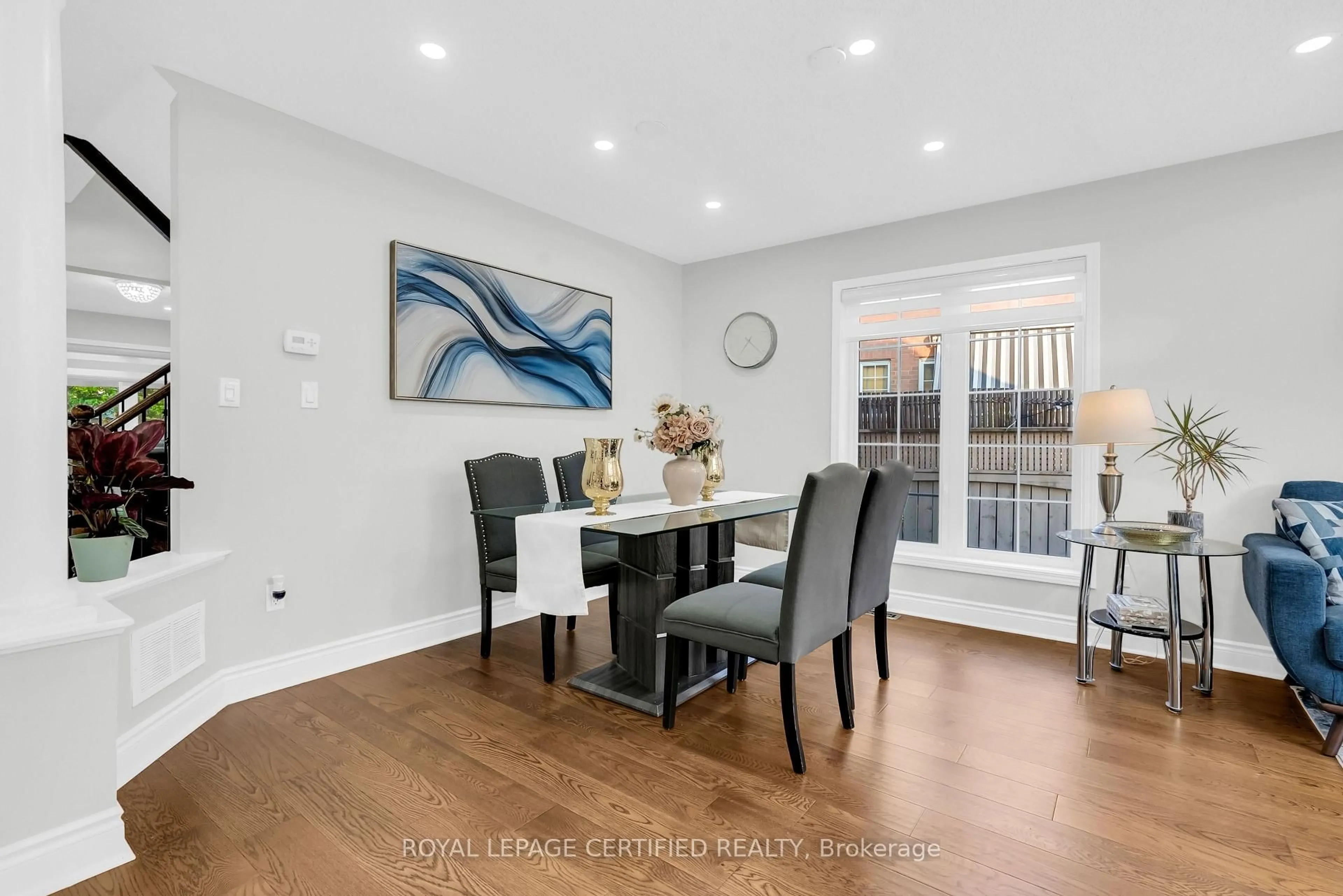 Dining room, unknown for 729 Turrell Cres, Milton Ontario L9T 5L4