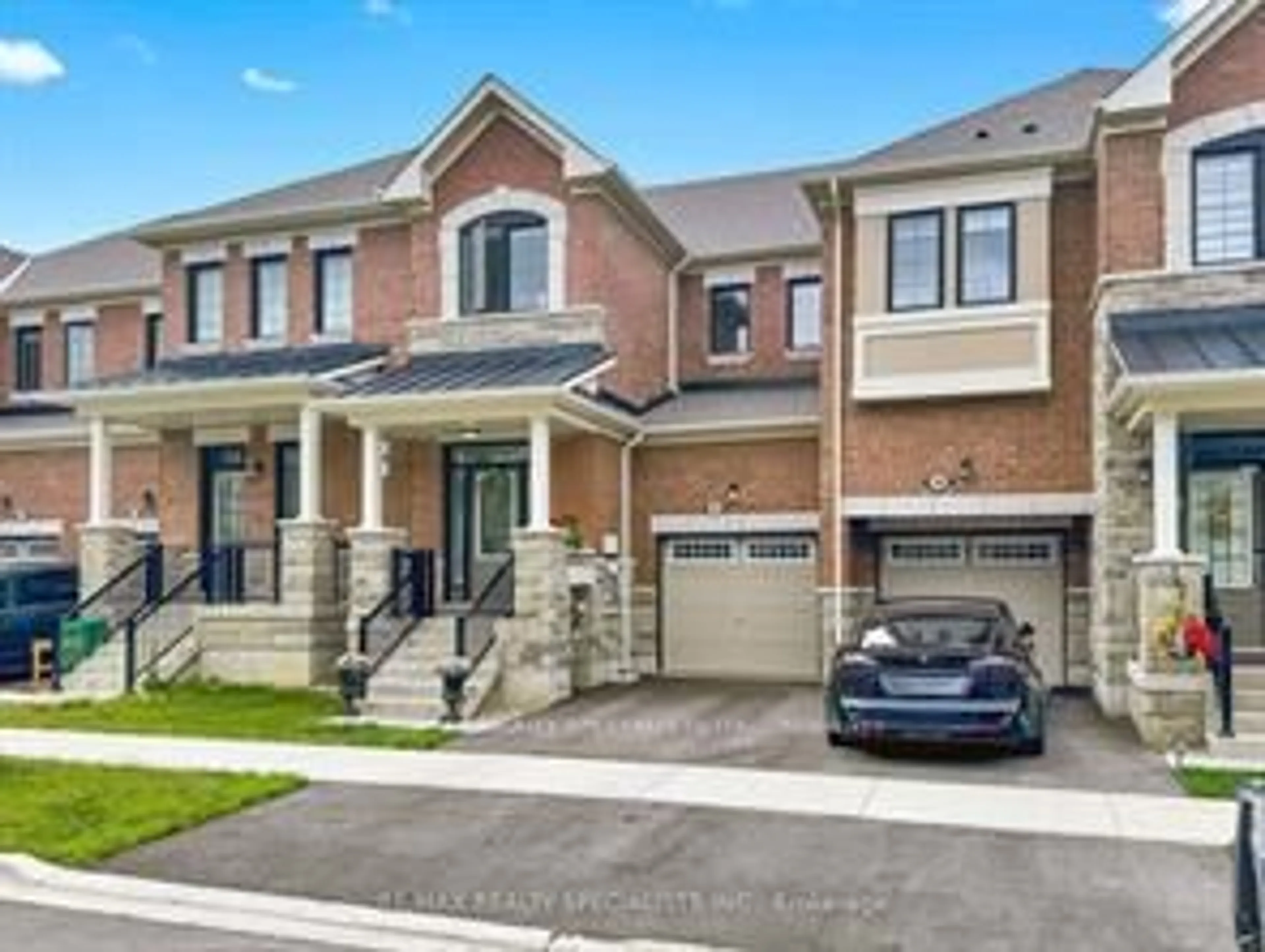 Home with brick exterior material, street for 42 Keppel Circ, Brampton Ontario L7A 5L1