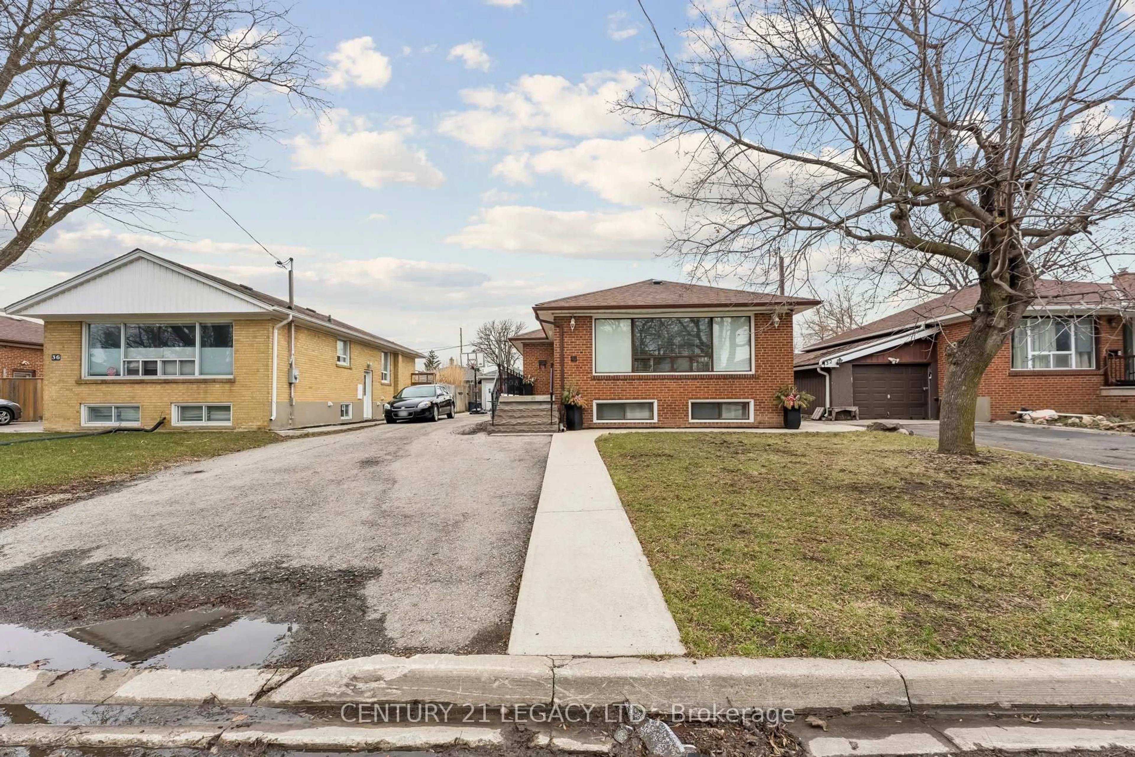 Unknown for 34 Cumberland Dr, Brampton Ontario L6V 1W6