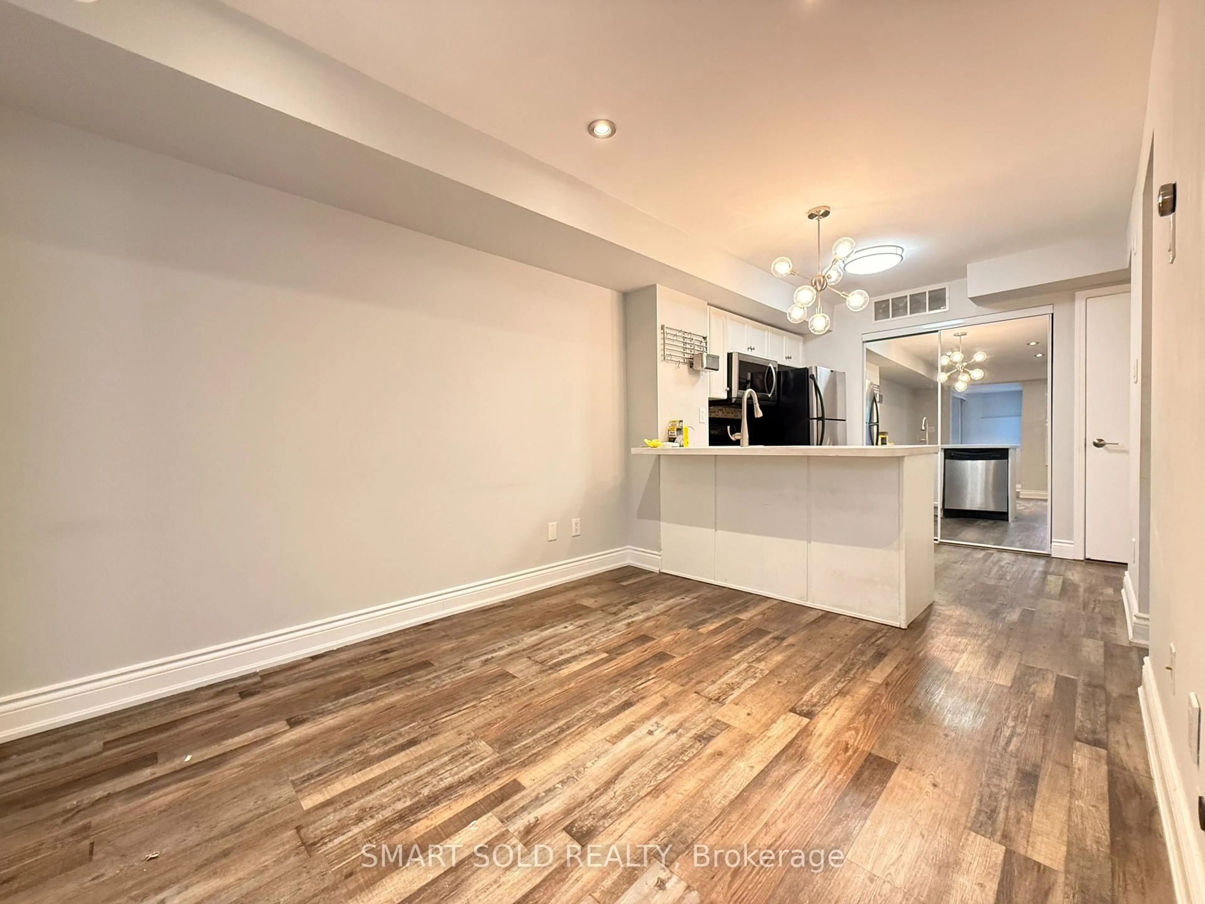 Open concept kitchen, unknown for 10 Laidlaw St #725, Toronto Ontario M6K 1X2