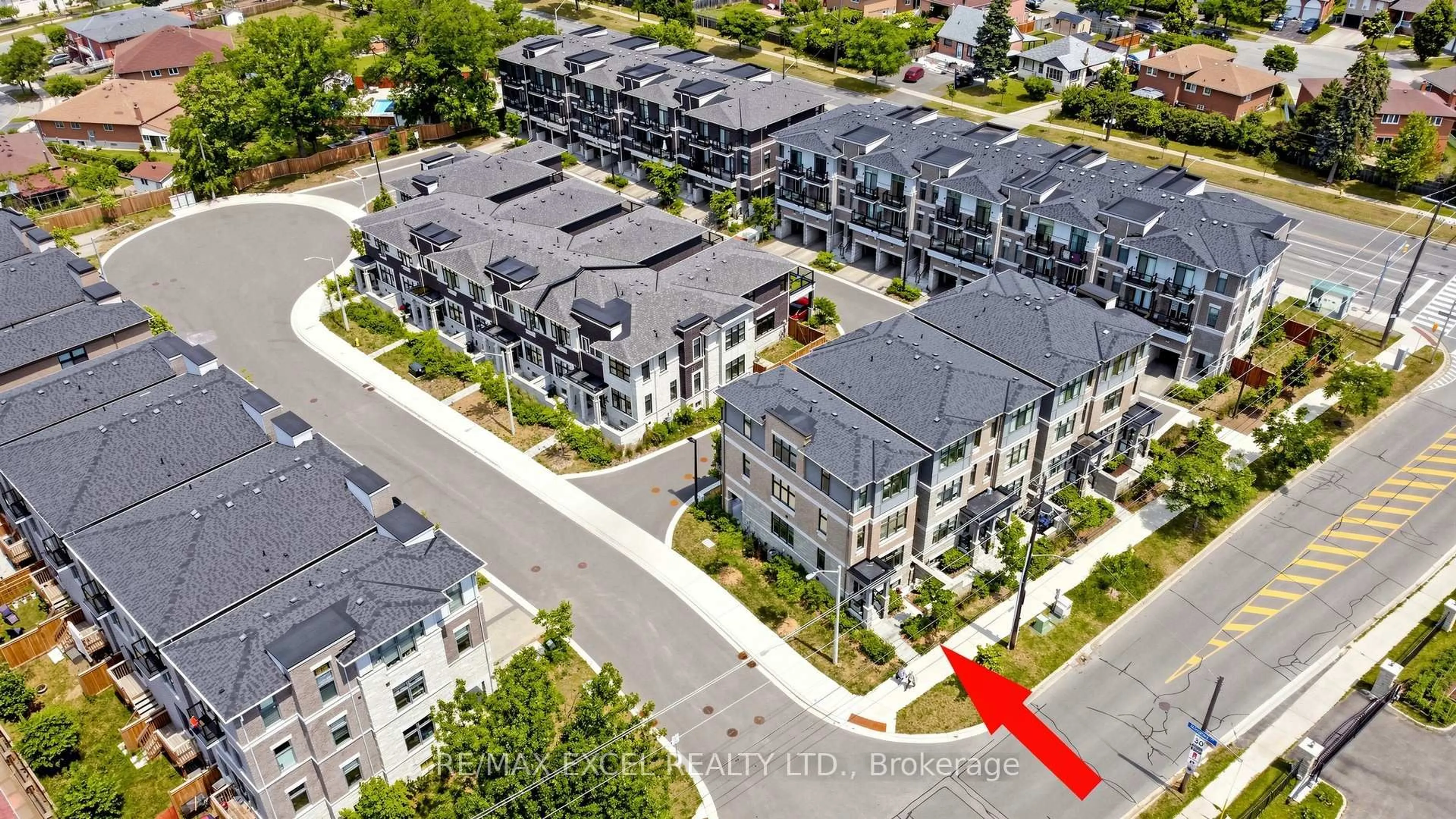 A pic from outside/outdoor area/front of a property/back of a property/a pic from drone, street for 2A Muir Ave #1, Toronto Ontario M9L 0A6