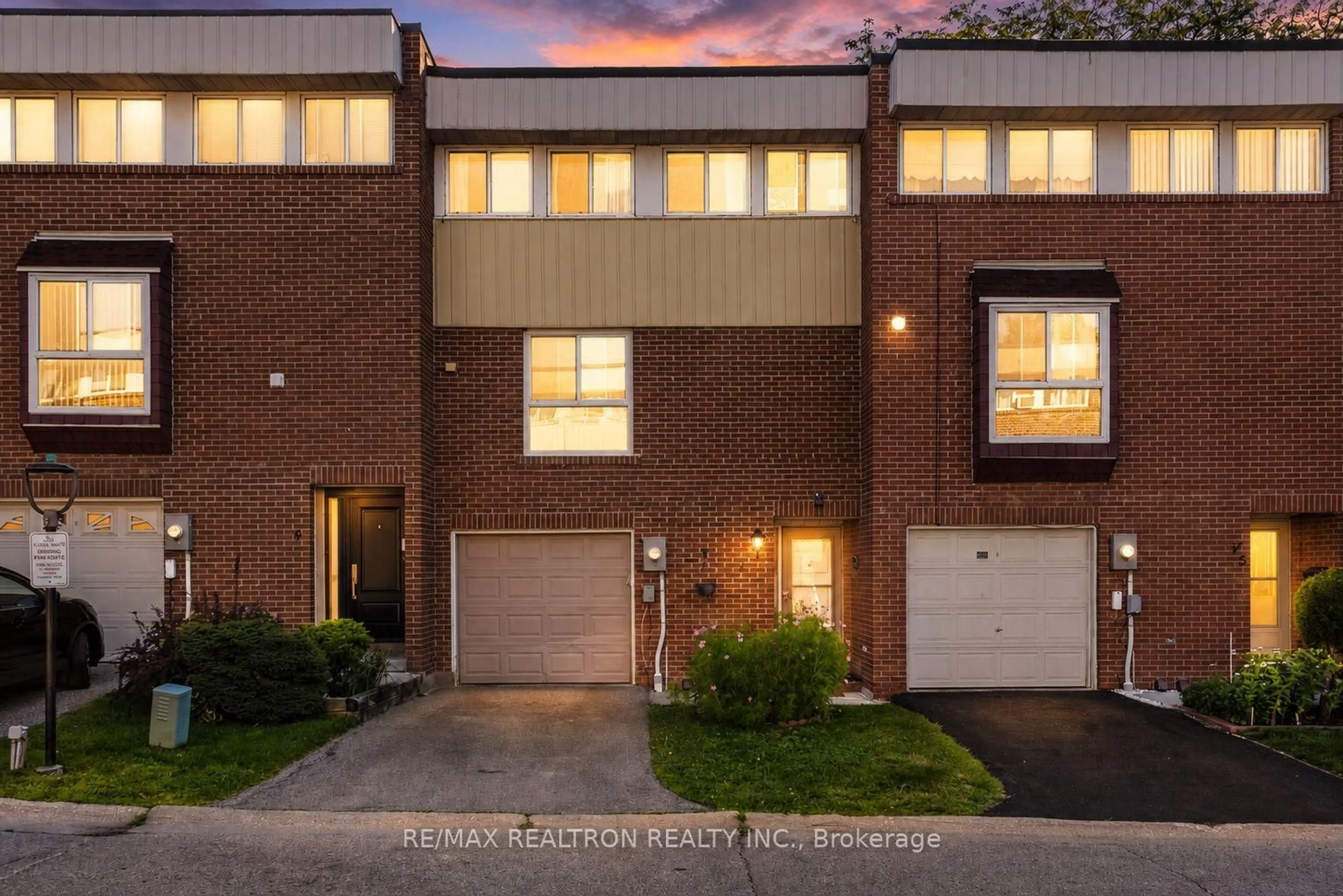 Home with brick exterior material, street for 7 Sebastian Cabot Way, Toronto Ontario M3N 2T4