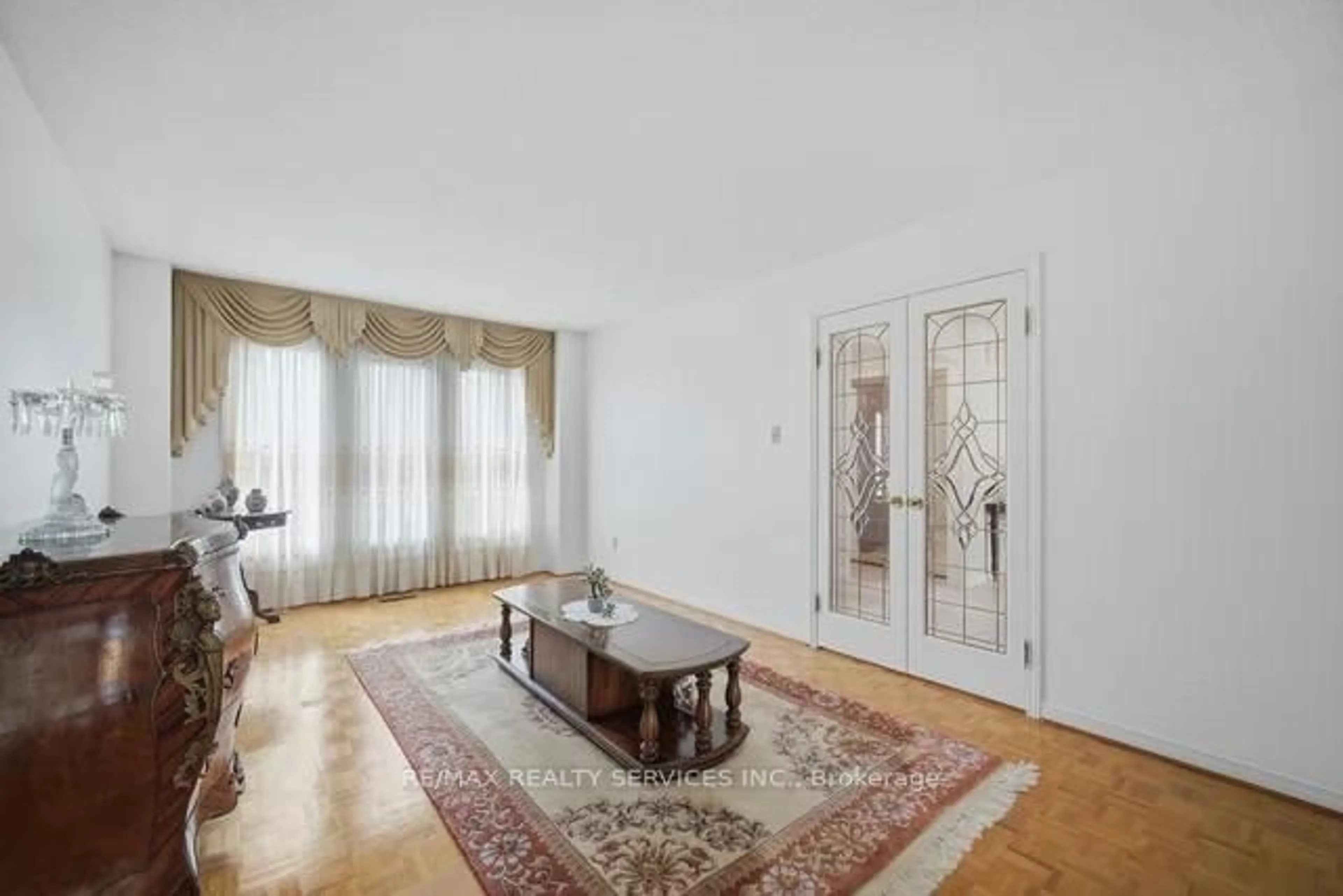 Unknown for 49 Turtlecreek Blvd, Brampton Ontario L6W 3X8