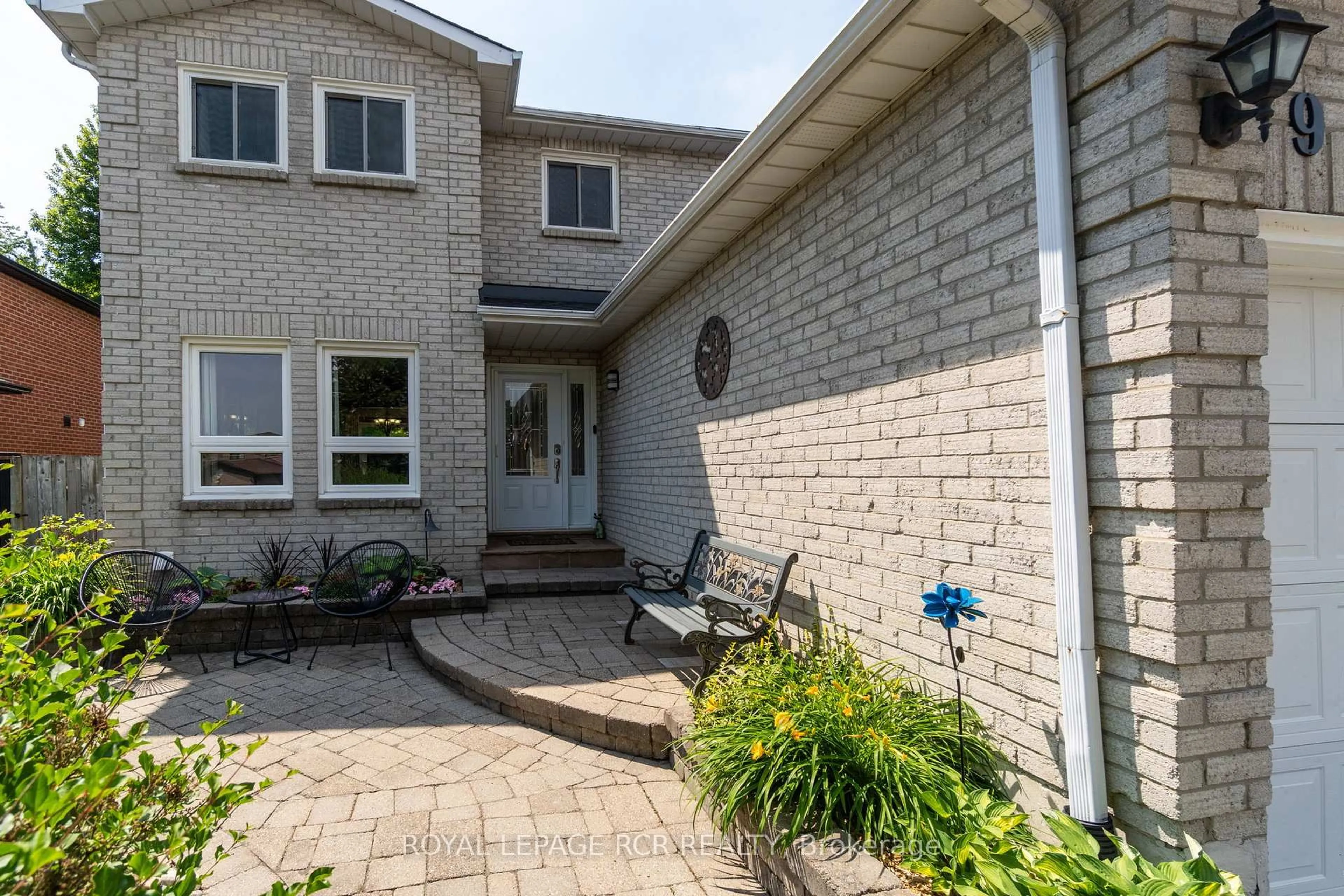 Unknown for 9 Doepath Way, Caledon Ontario L7E 2G4