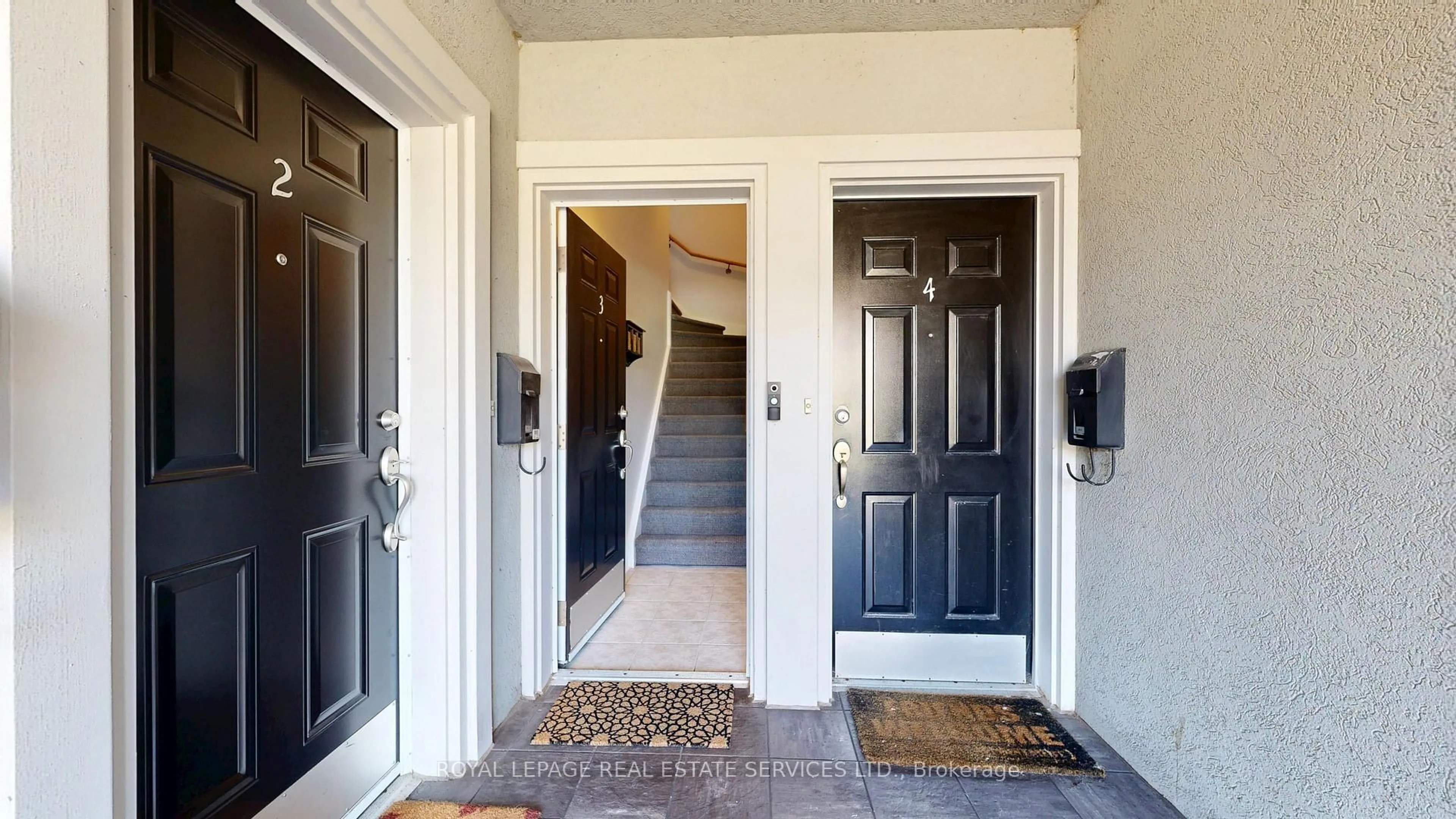 Indoor entryway for 85 Albani St ##3, Toronto Ontario M8V 1X3