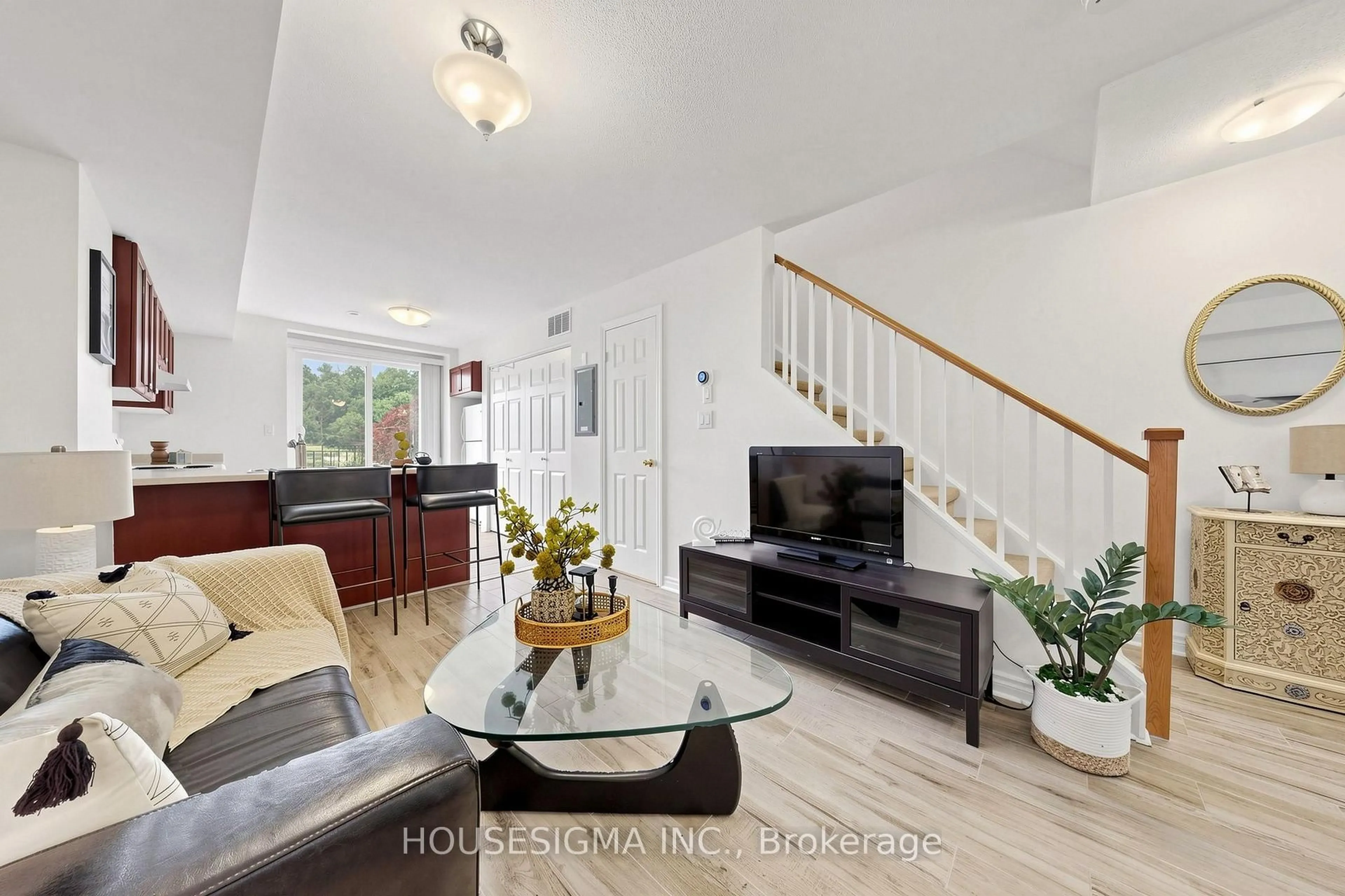 Living room with furniture, unknown for 870 Jane St #106, Toronto Ontario M6N 4C2