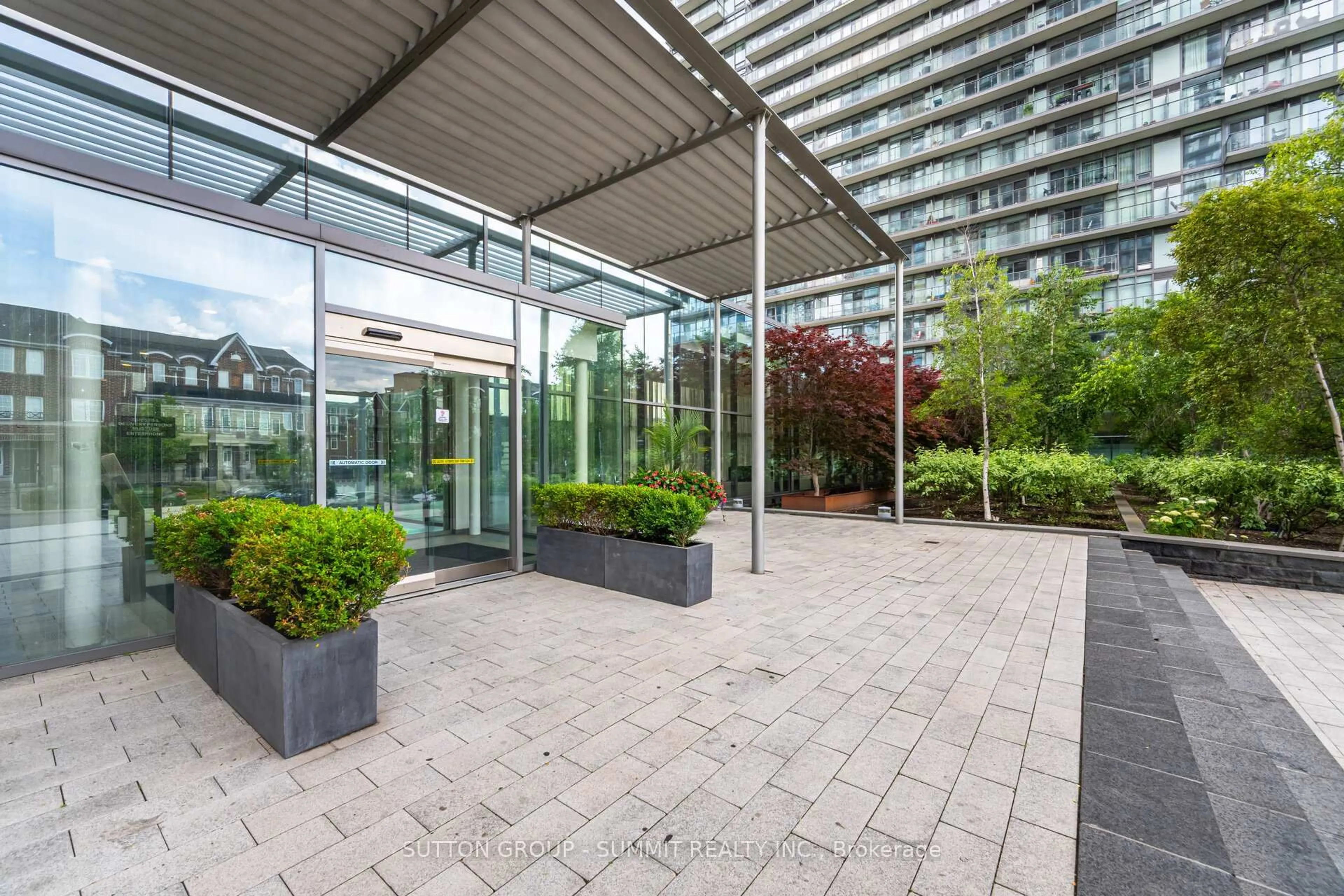 Patio, unknown for 105 THE QUEENSWAY #3114, Toronto Ontario M6S 5B5