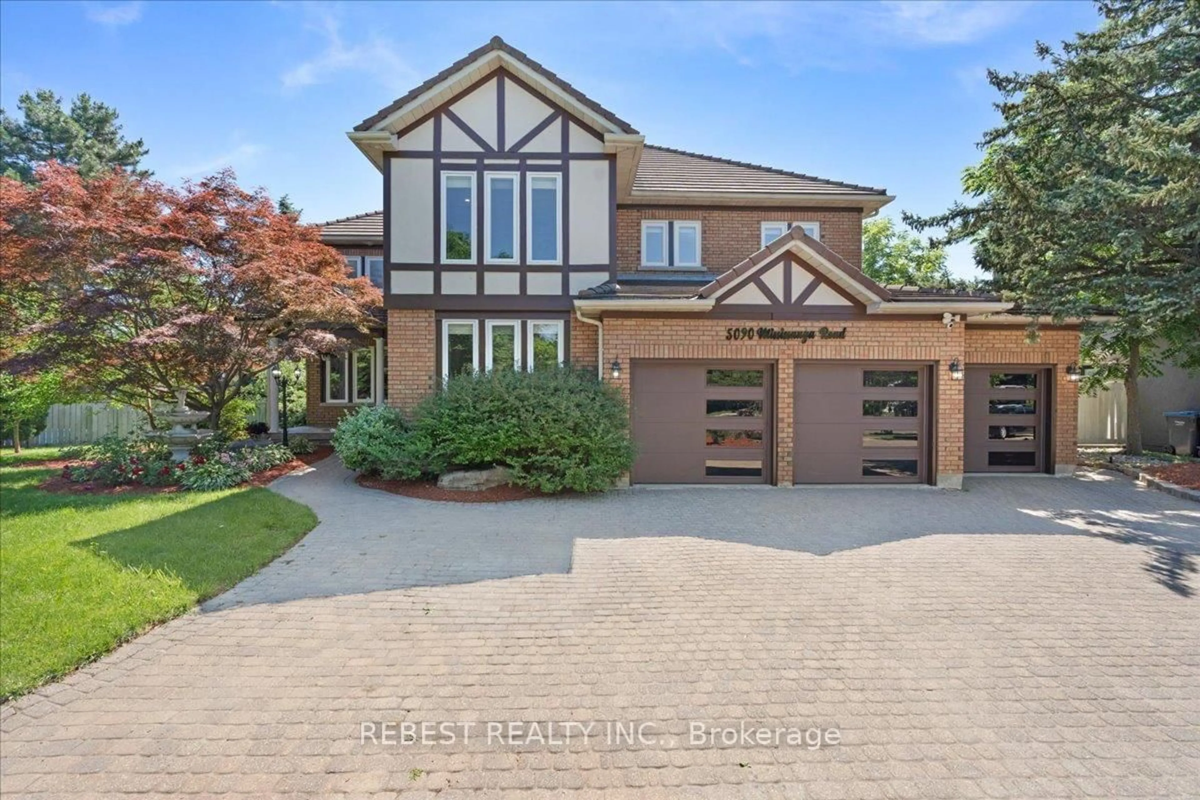 Home with brick exterior material, street for 5090 Mississauga Rd, Mississauga Ontario L5M 4Y2