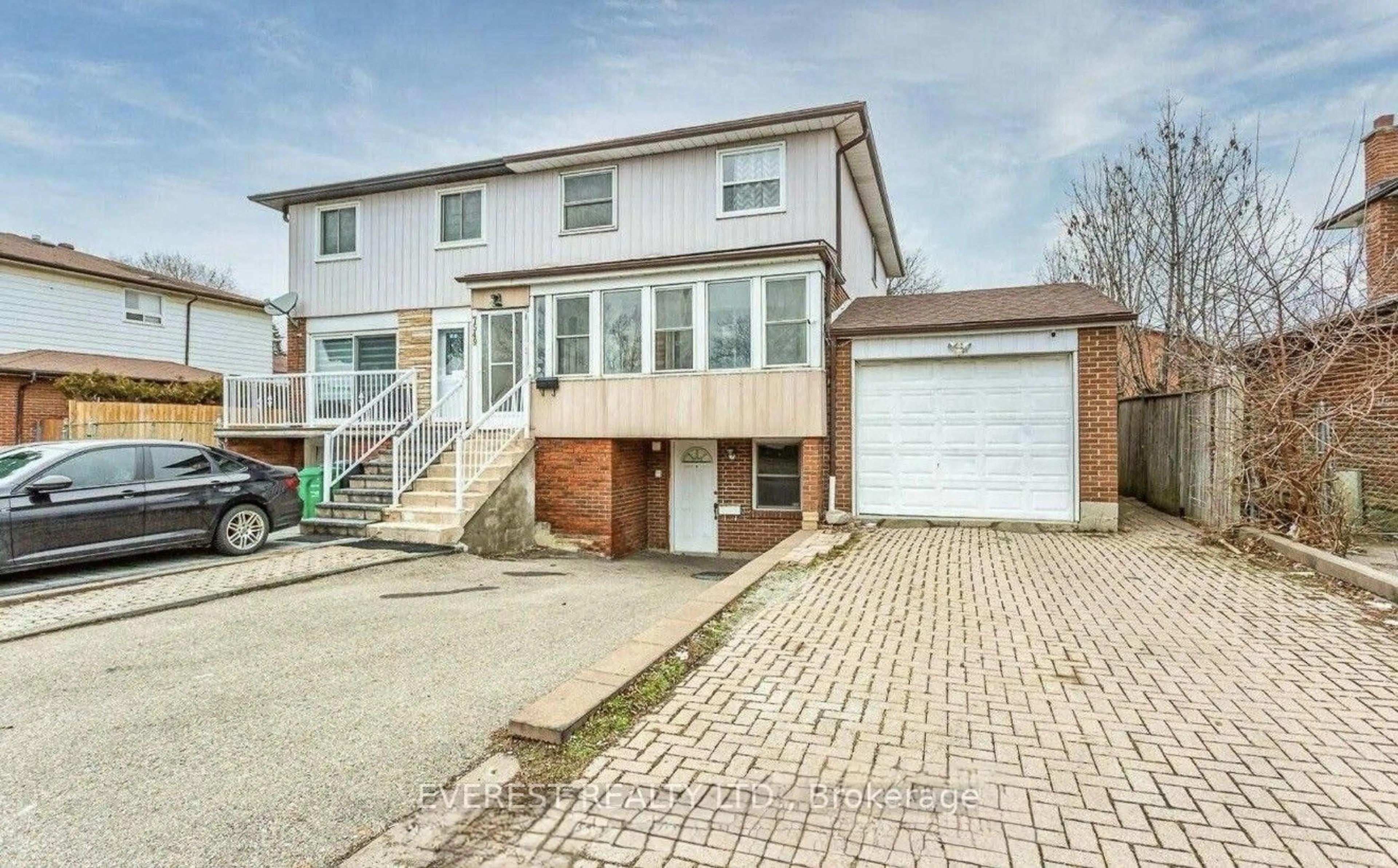 Unknown for 7549 Catalpa Rd, Mississauga Ontario L4T 2T2