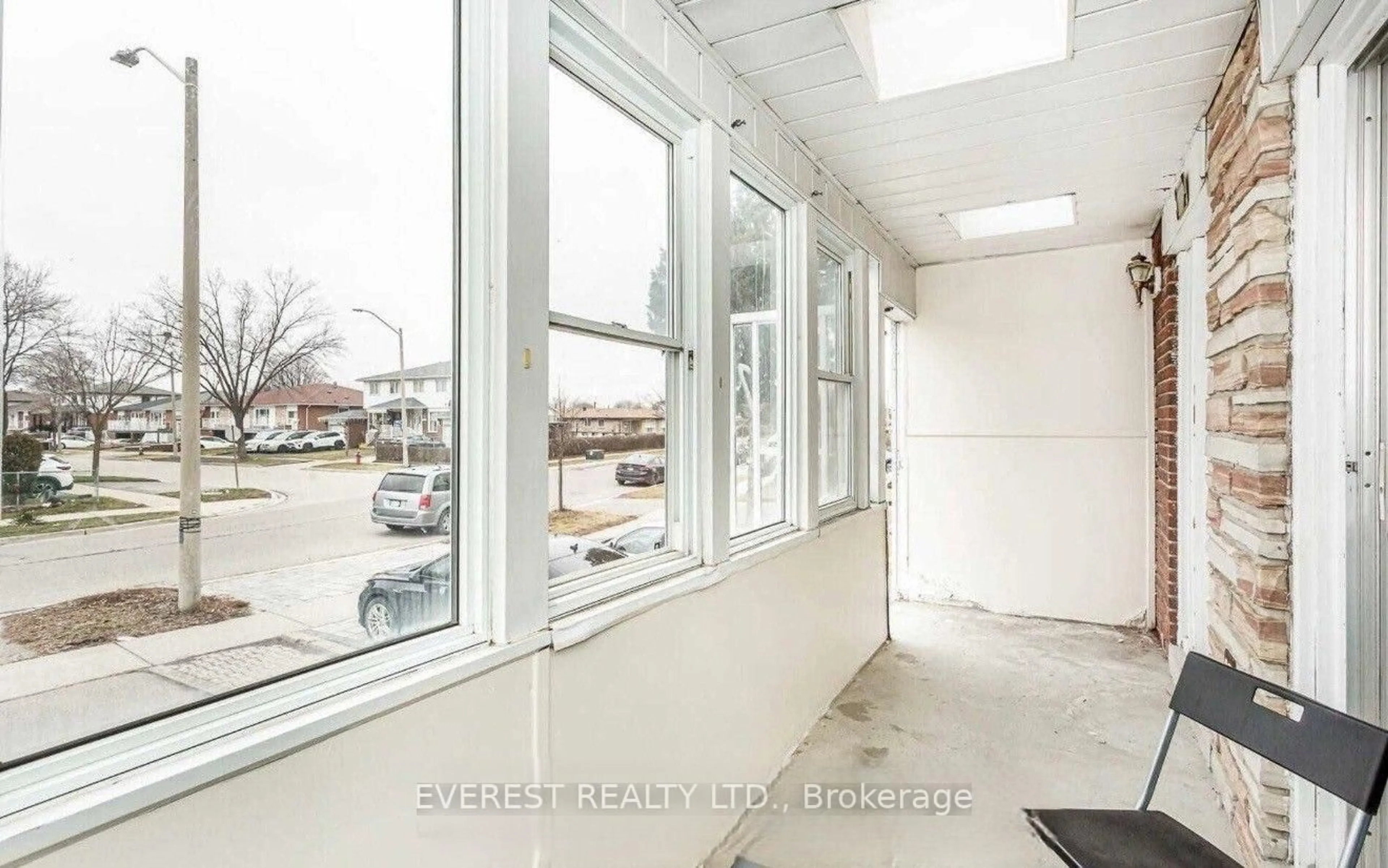 Unknown for 7549 Catalpa Rd, Mississauga Ontario L4T 2T2