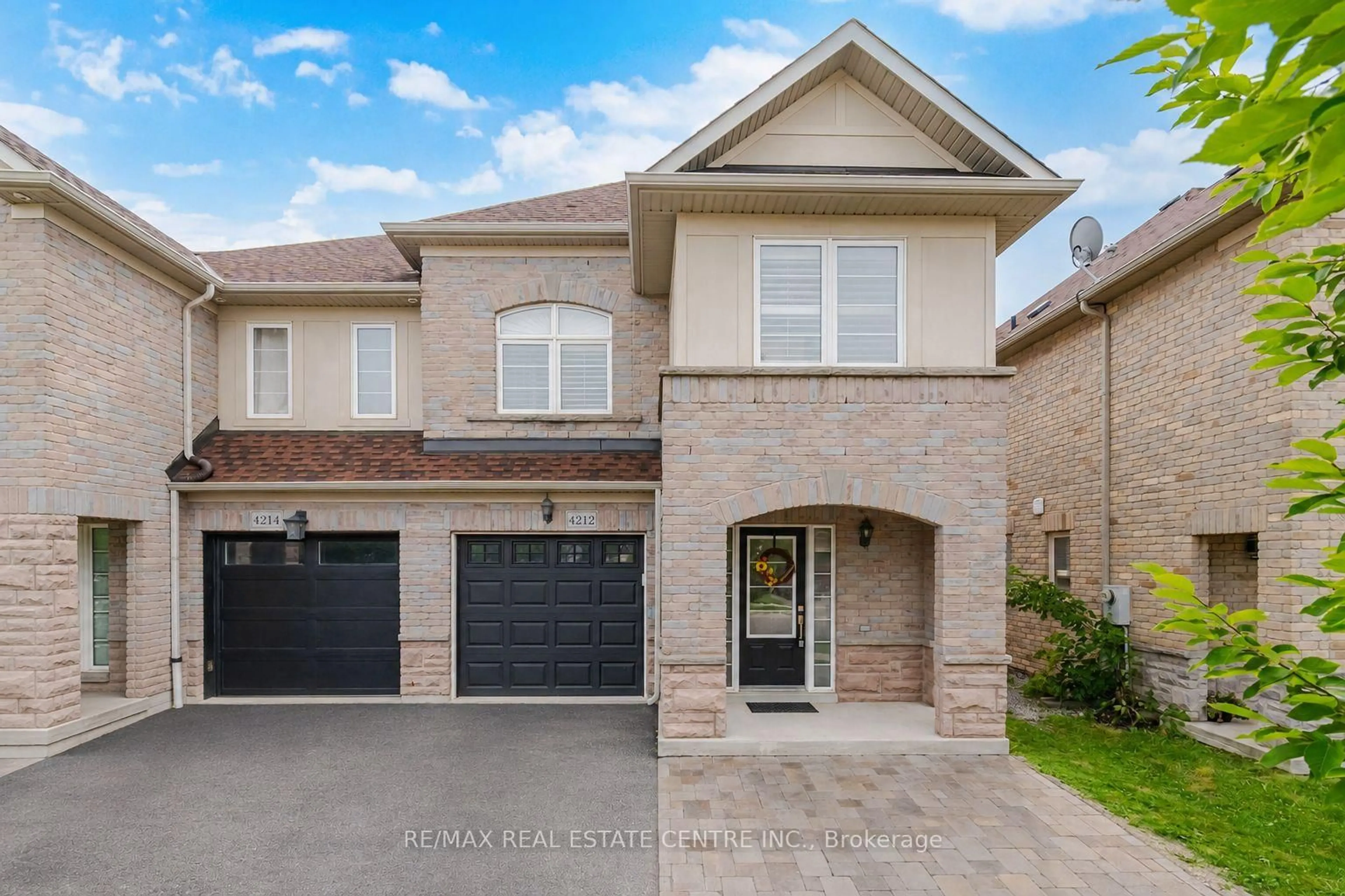Home with brick exterior material, street for 4212 Prudham Ave, Burlington Ontario L7M 1N2