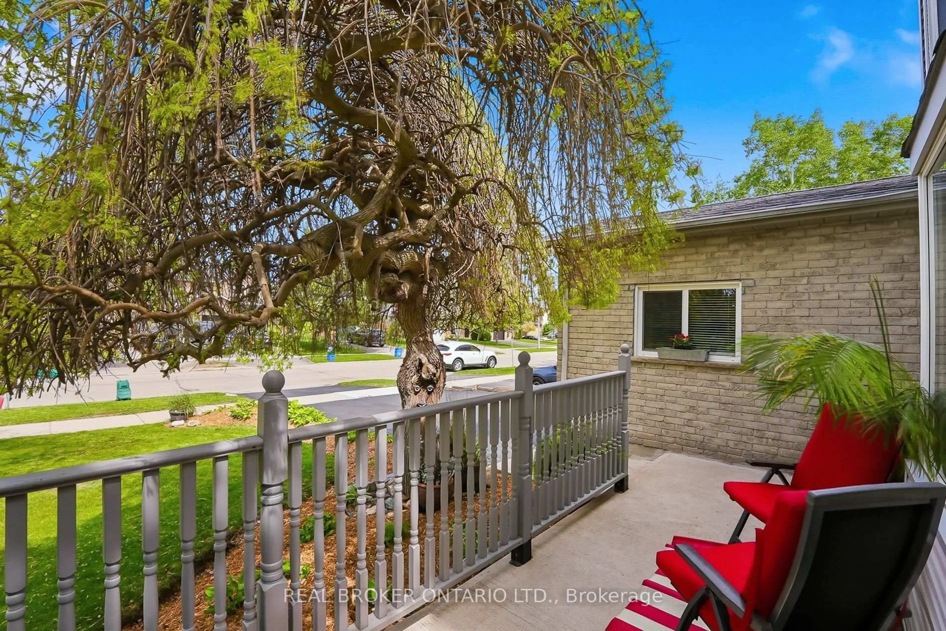 Patio, unknown for 3260 Woodcroft Cres, Burlington Ontario L7M 3K9