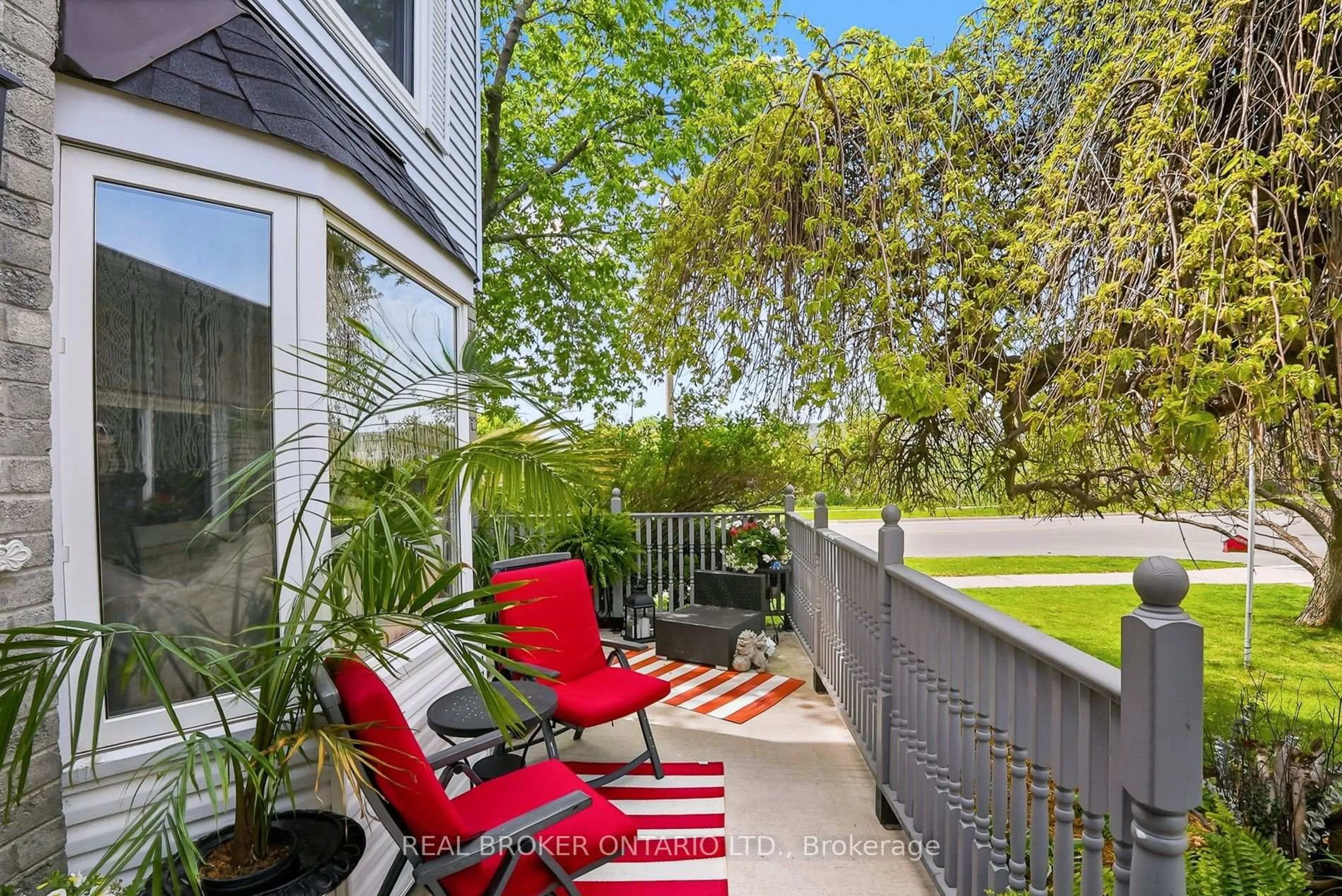 Patio, unknown for 3260 Woodcroft Cres, Burlington Ontario L7M 3K9
