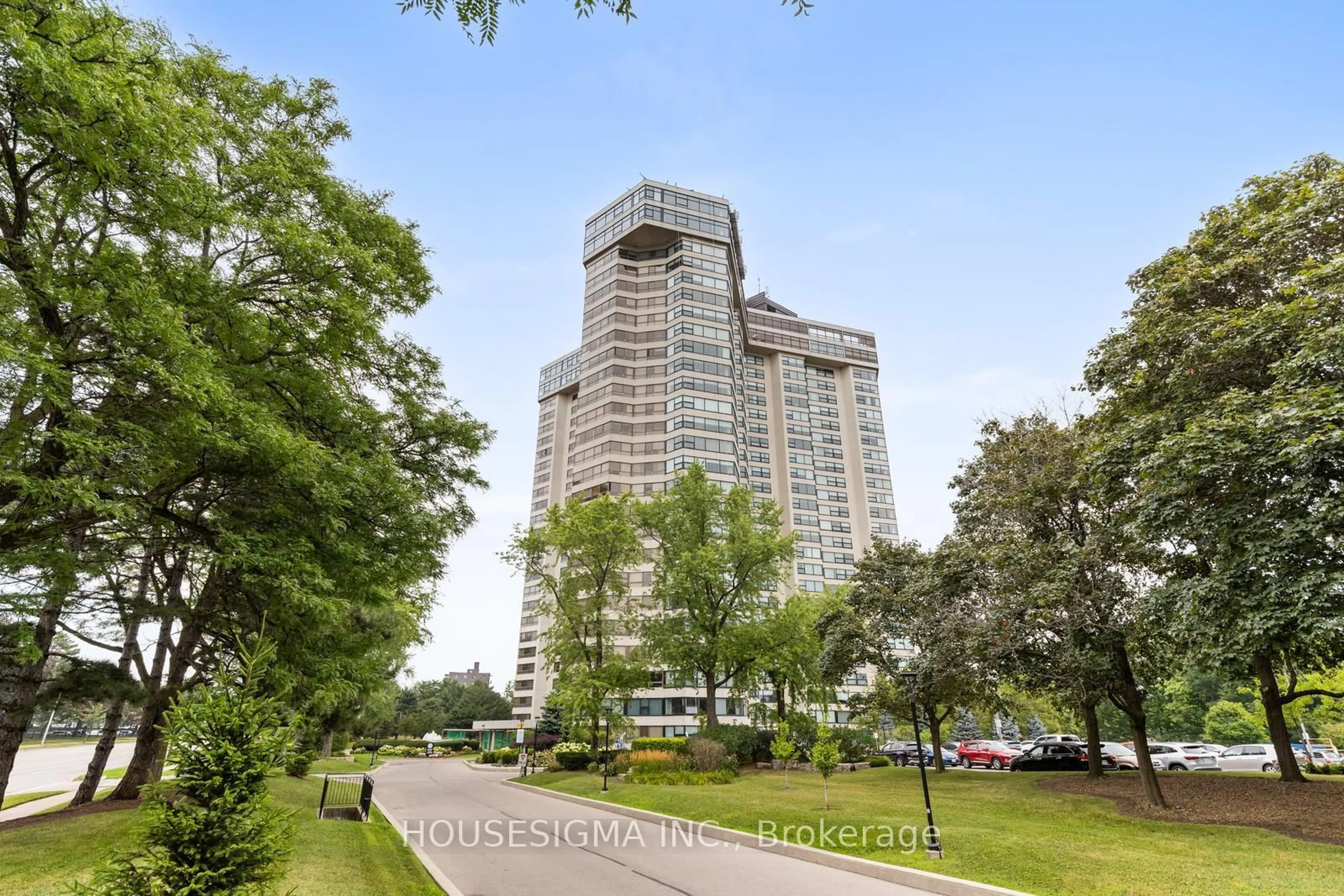 Unknown for 1300 Bloor St #2010, Mississauga Ontario L4Y 3Z2