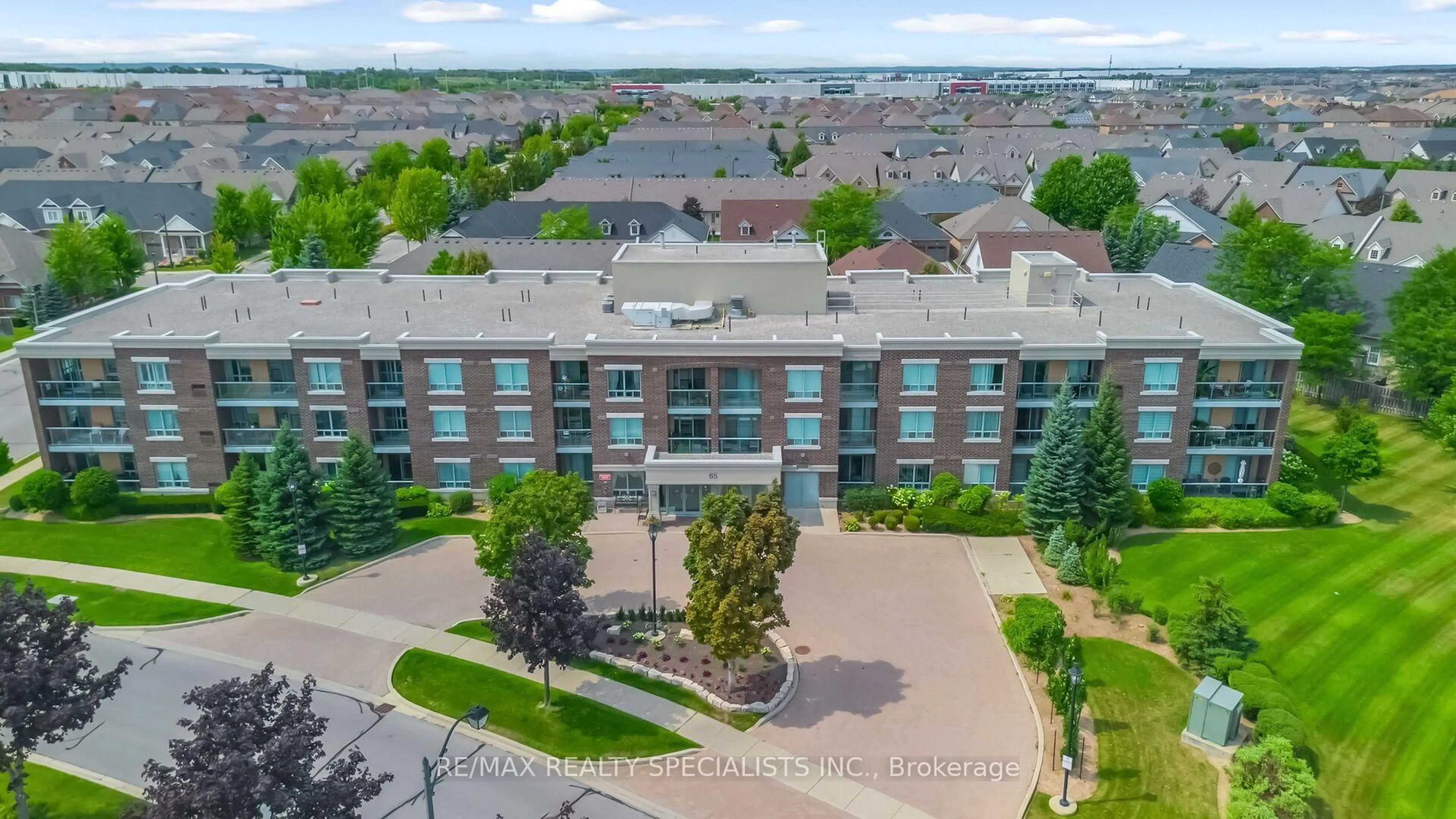 A pic from outside/outdoor area/front of a property/back of a property/a pic from drone, city buildings view from balcony for 65 Via Rosedale #314, Brampton Ontario L6R 3N6