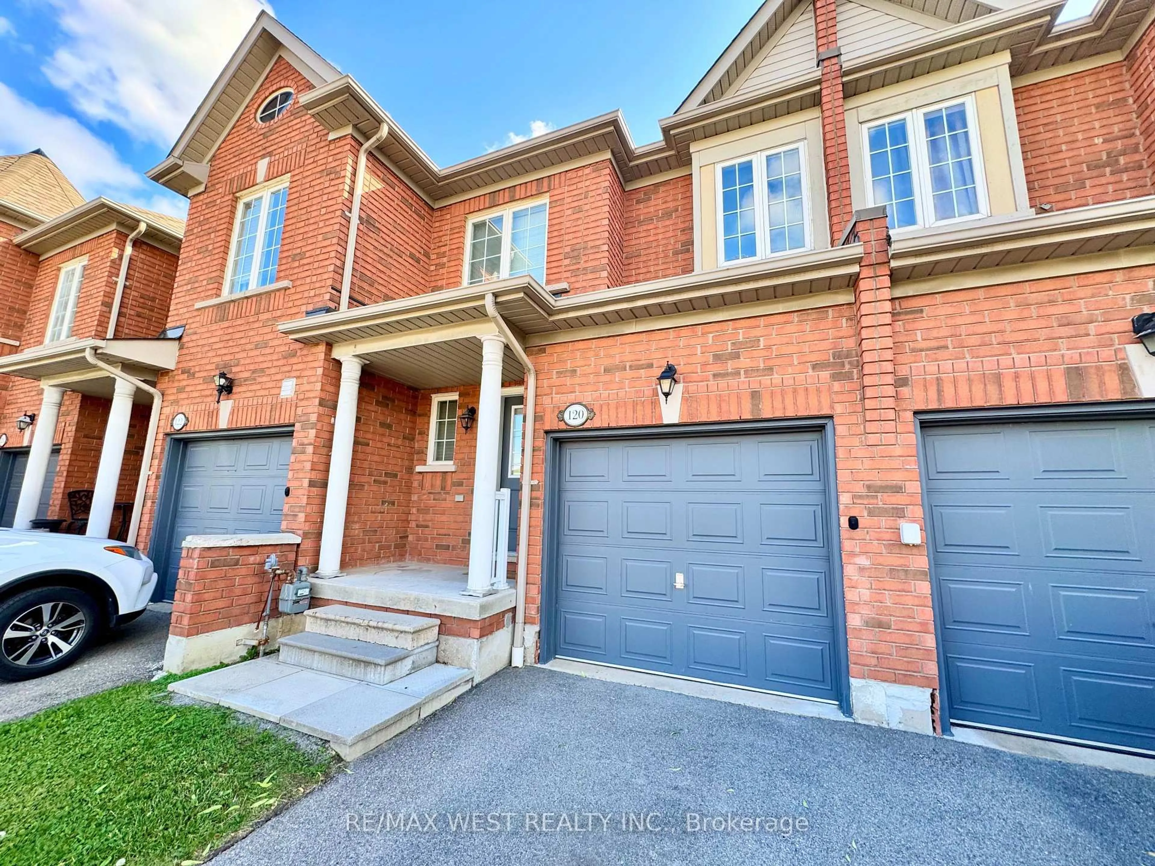 Home with brick exterior material, street for 525 Novo Star Dr #120, Mississauga Ontario L5W 1X9