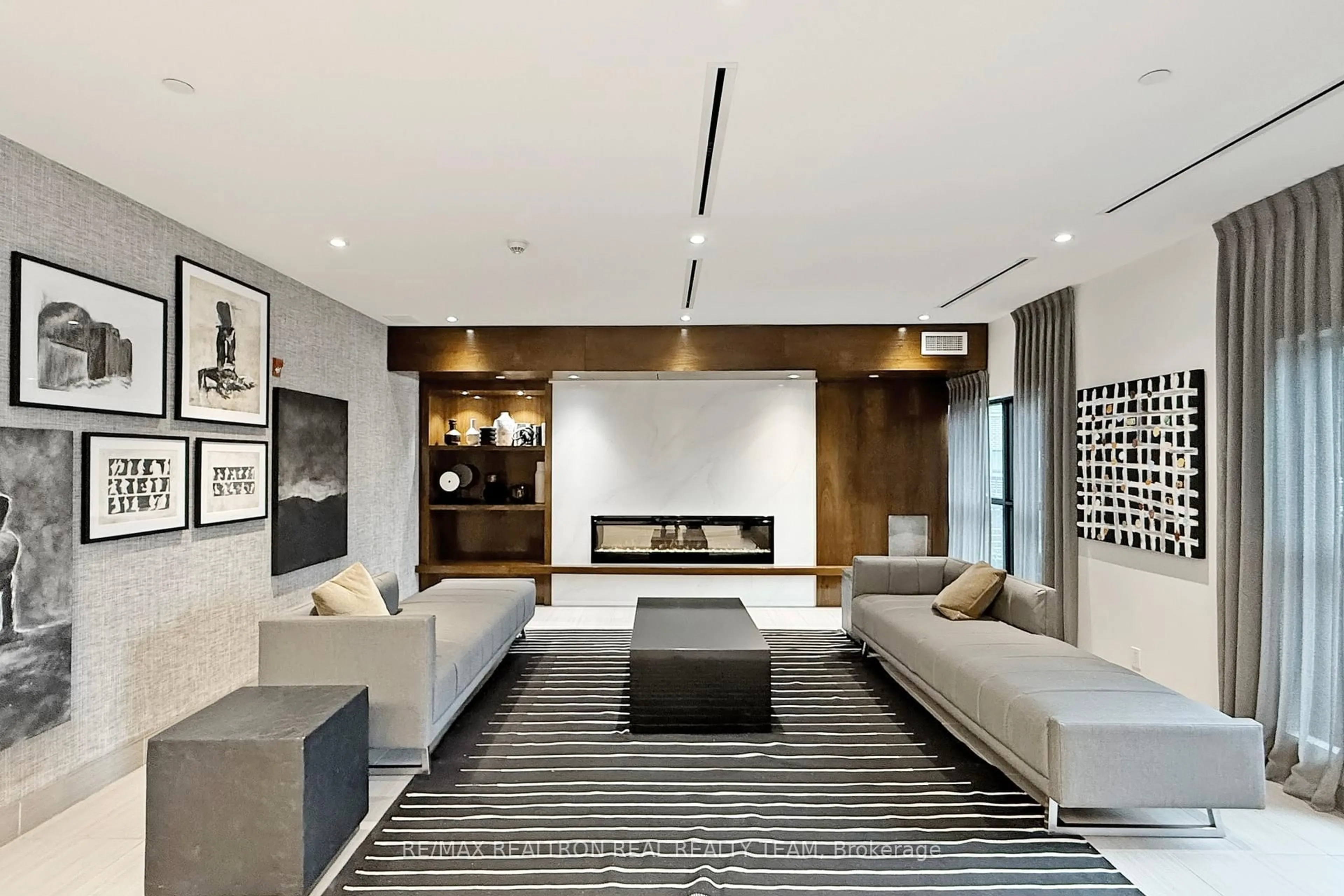 Lobby for 102 Grovewood Common #334, Oakville Ontario L6H 0X2