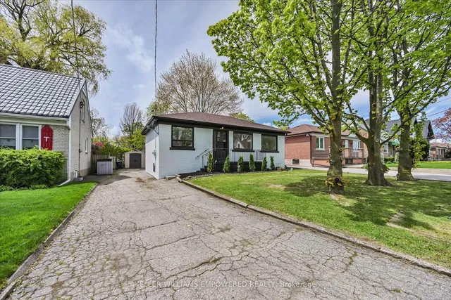 42 Deerhurst Ave, Toronto 4
