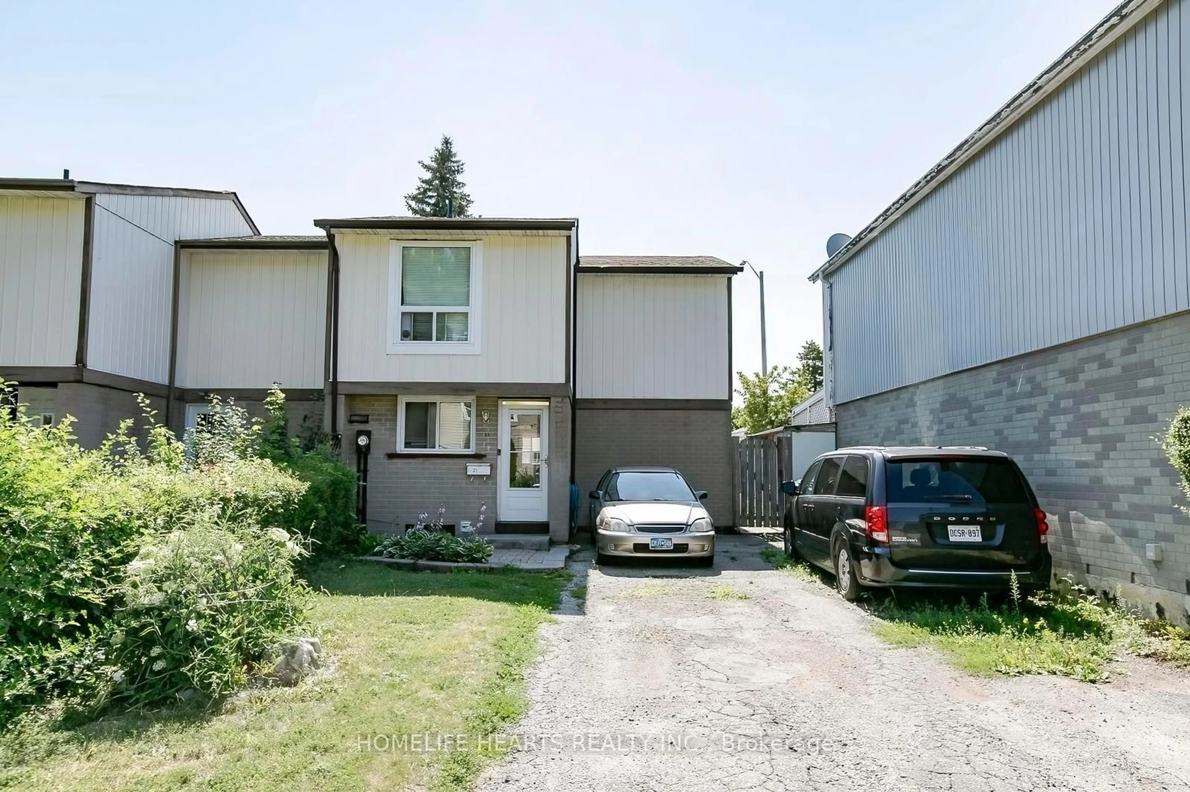 A pic from outside/outdoor area/front of a property/back of a property/a pic from drone, street for 21 Jackman Dr, Brampton Ontario L6S 2L7