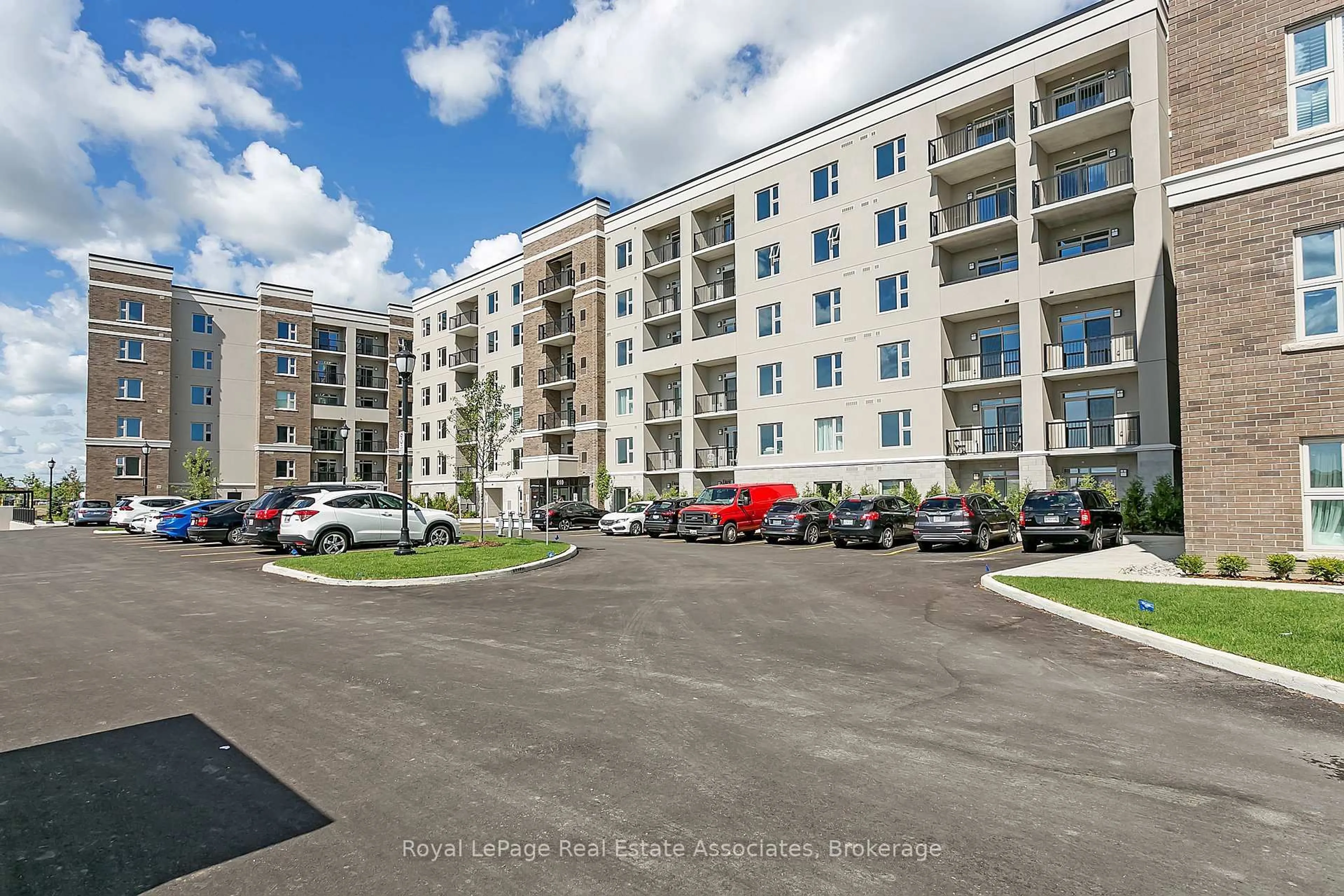 Unknown for 610 Farmstead Dr #524, Milton Ontario L9T 8X5