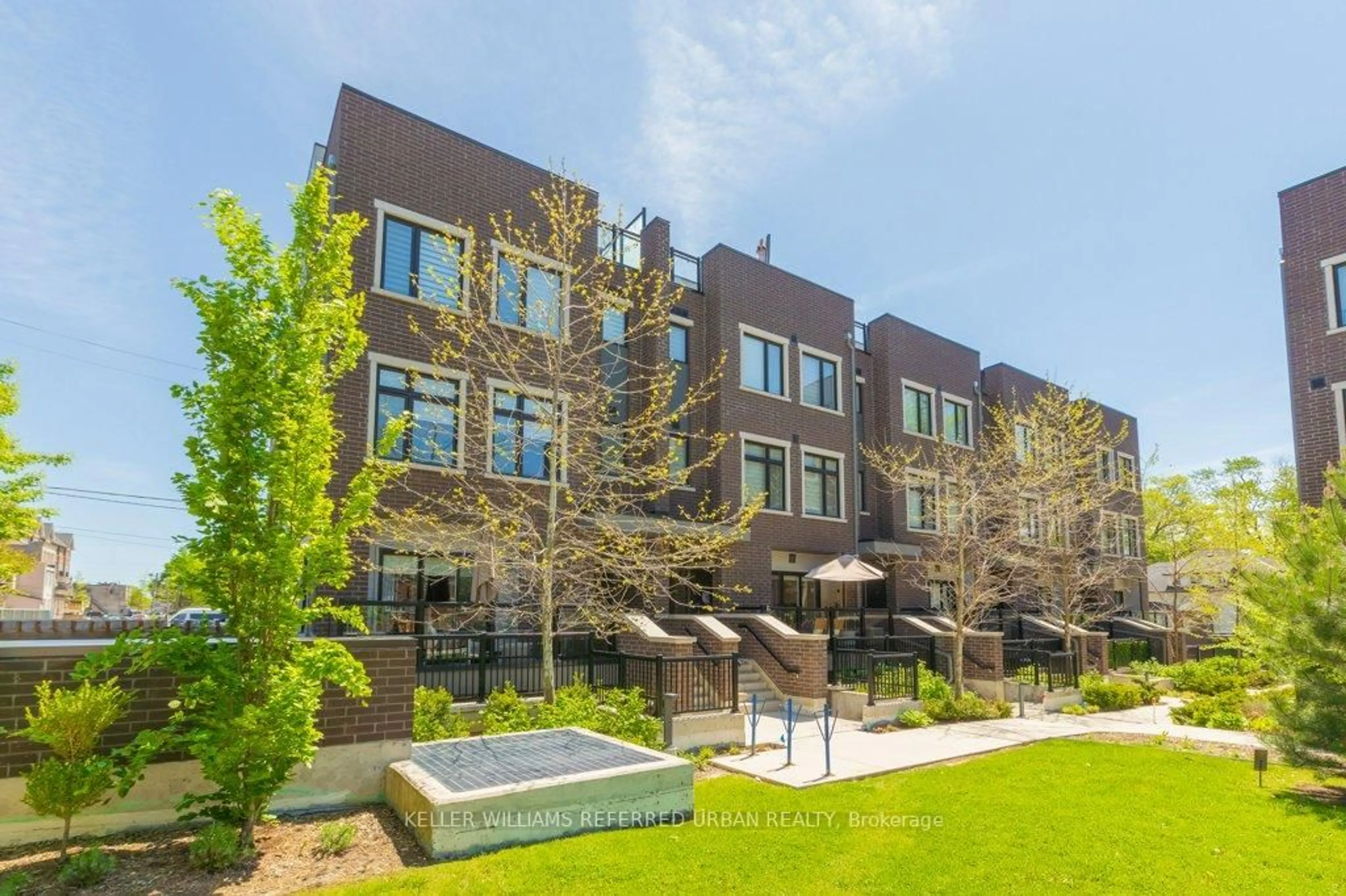 Patio, street for 66 Long Branch Ave #6, Toronto Ontario M8W 3J4