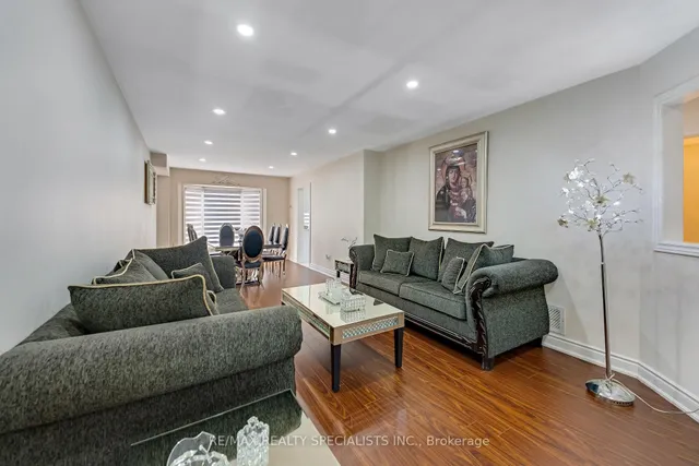 63 Blue Spruce St, Brampton 5