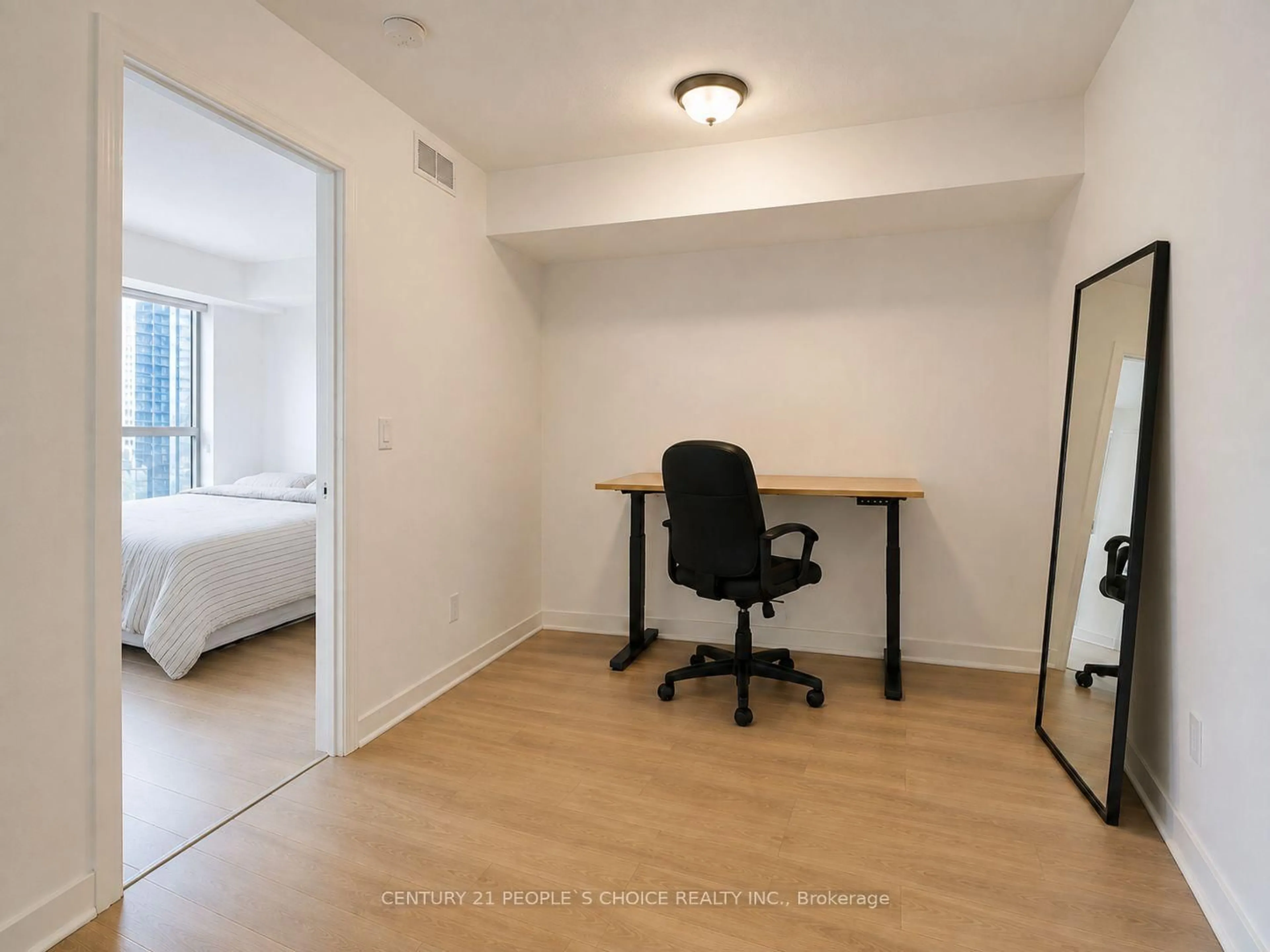 A pic of a room for 1 Michael Power Pl #809, Toronto Ontario M9A 0A1