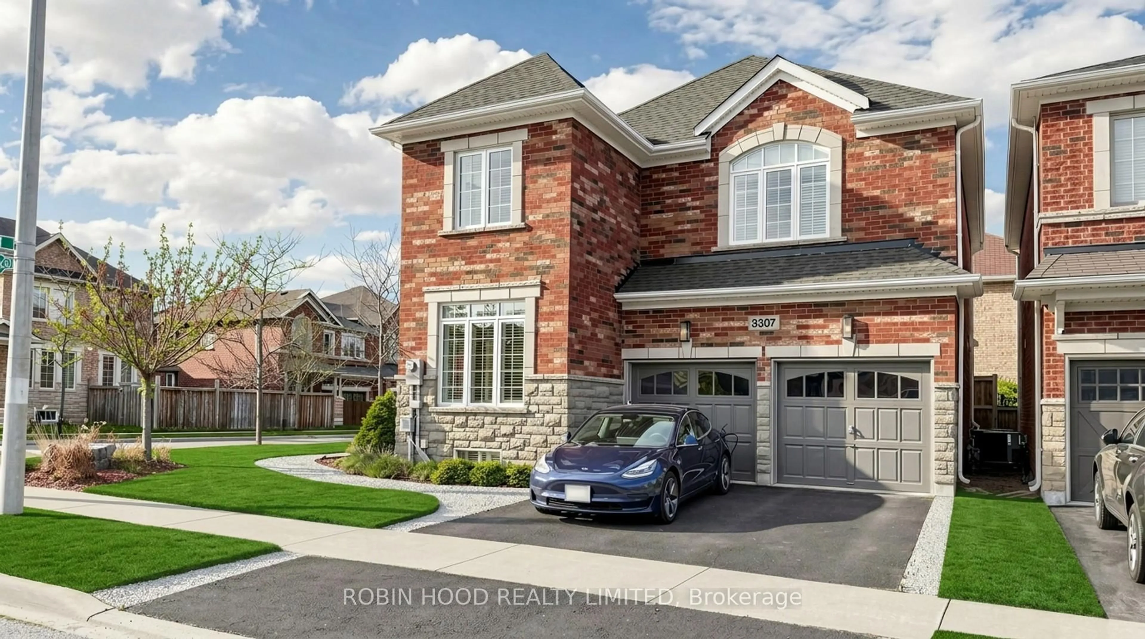 Home with brick exterior material, street for 3307 Granite Gate, Burlington Ontario L7M 0L7