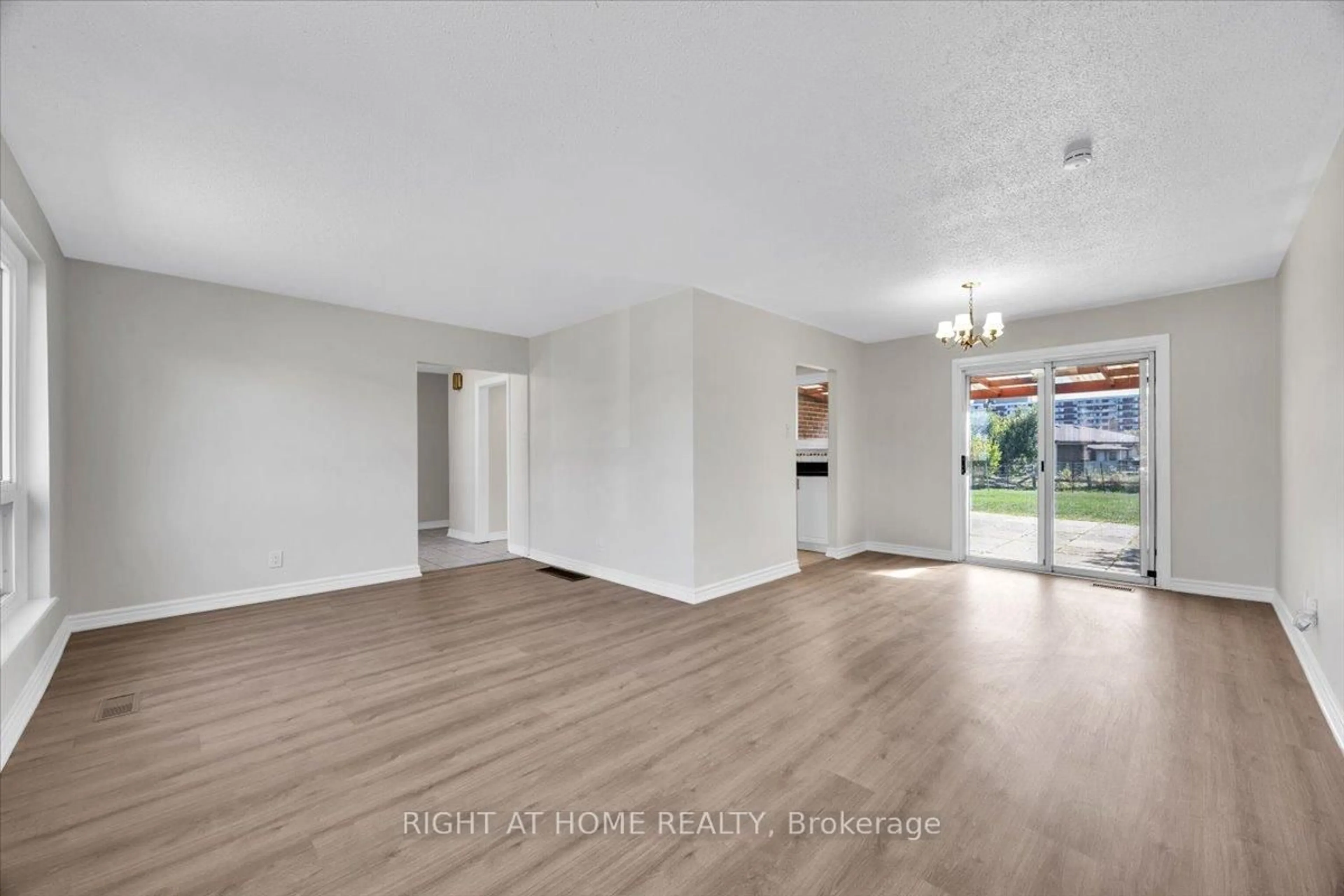A pic of a room for 27 Villata Gdns, Toronto Ontario M3J 1J7