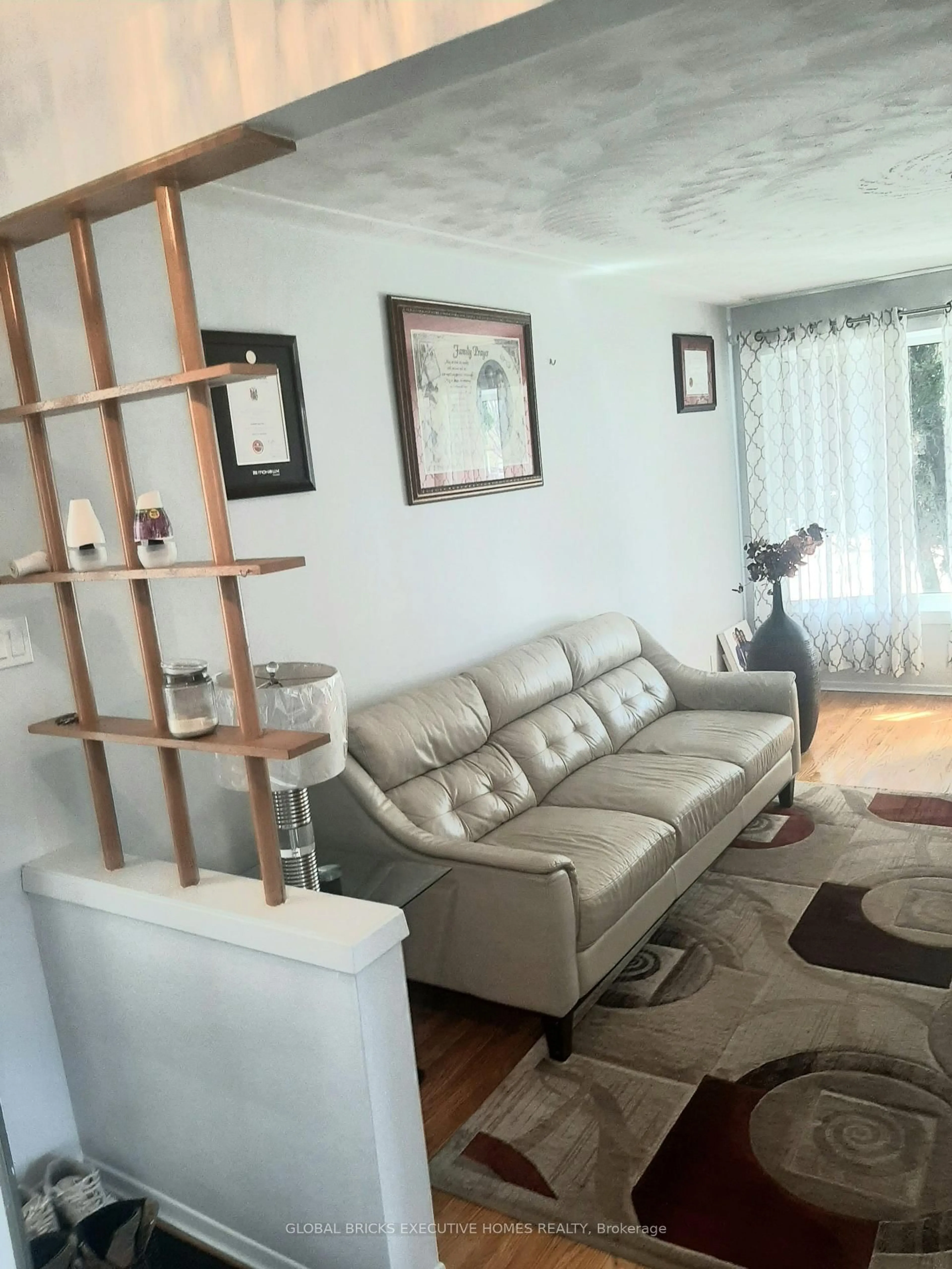 Living room with furniture, unknown for 2141 Meadowbrook Rd, Burlington Ontario L7P 2A6