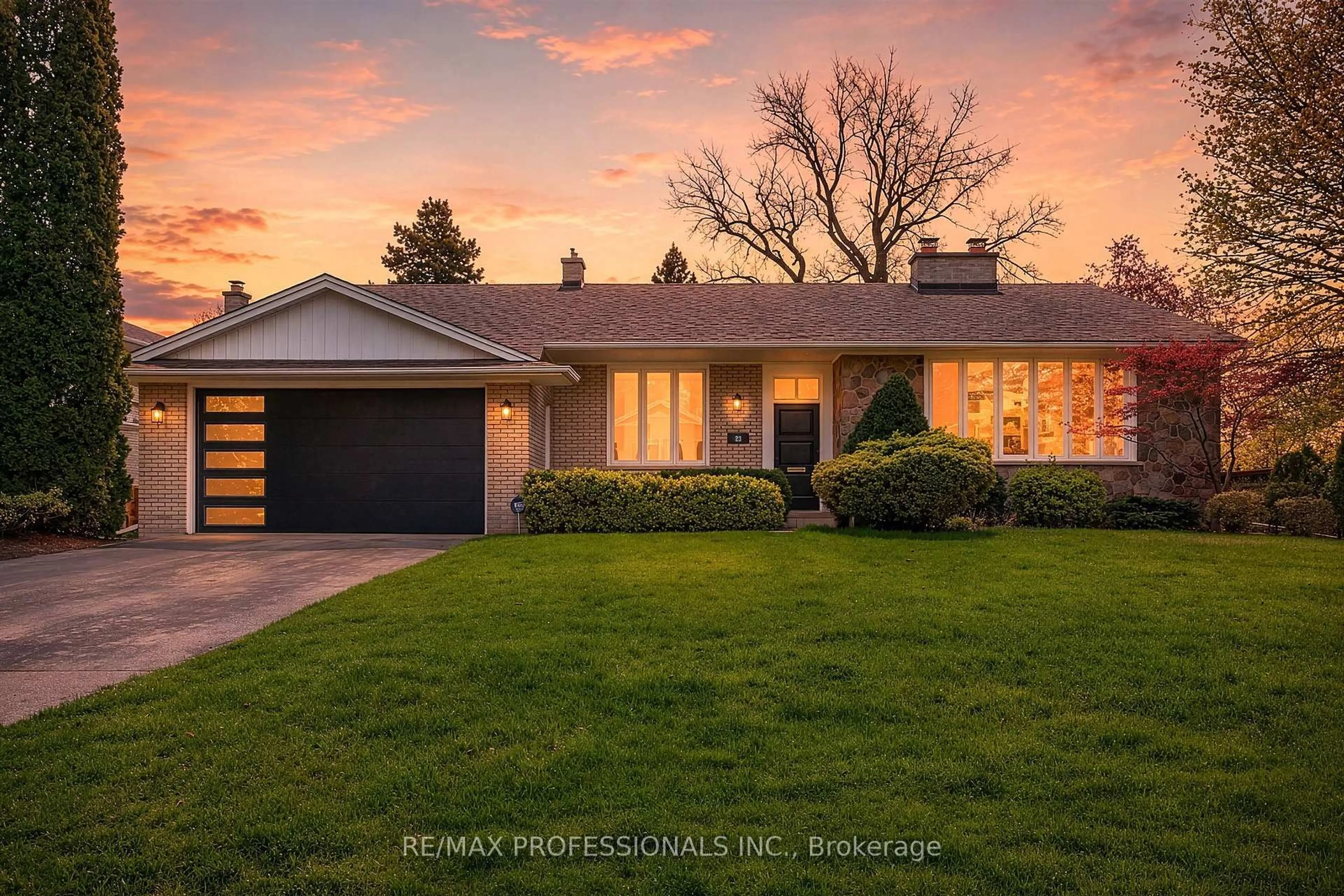 Unknown for 23 Ravensbourne Cres, Toronto Ontario M9A 2A9